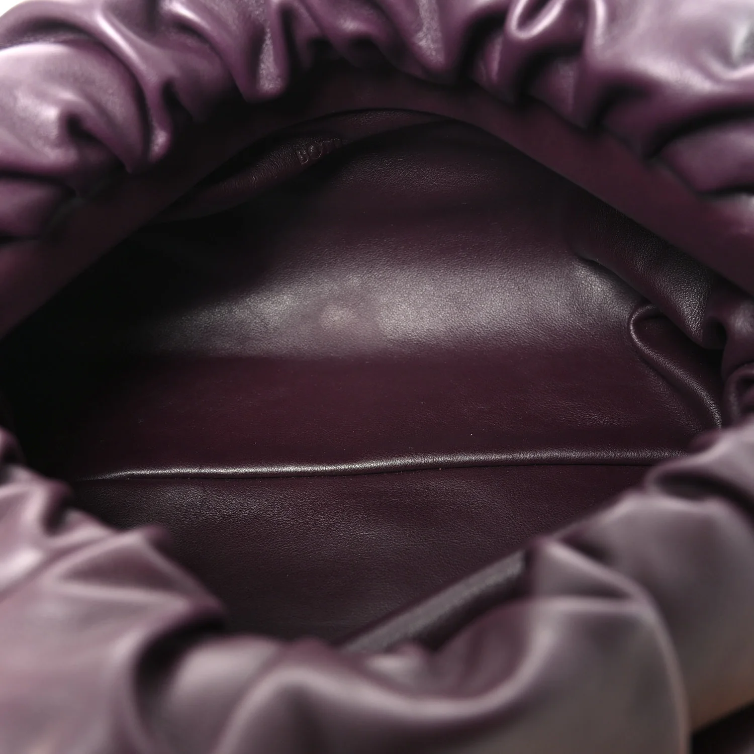 Calfskin The Pouch Chain Grape