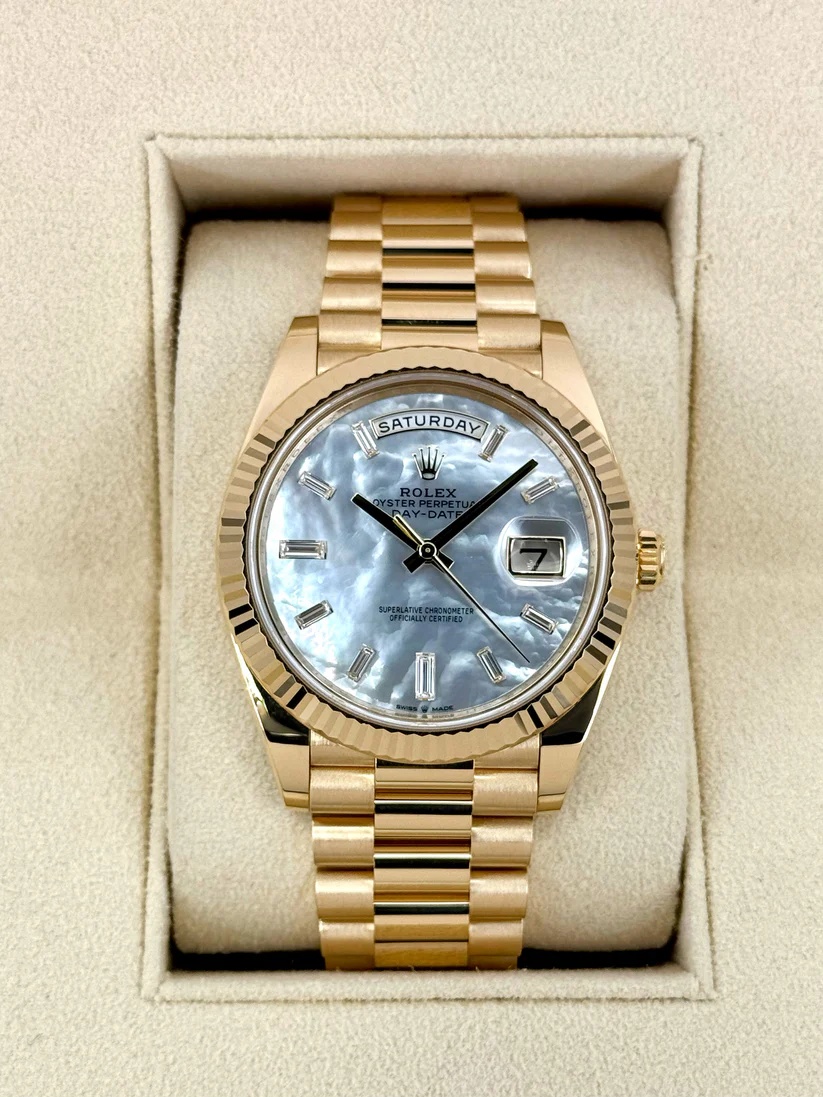 [Super Clone]RLX Day-Date 40mm Yellow Gold President  Mother of Pearl Diamond Baguette Dial - 228238