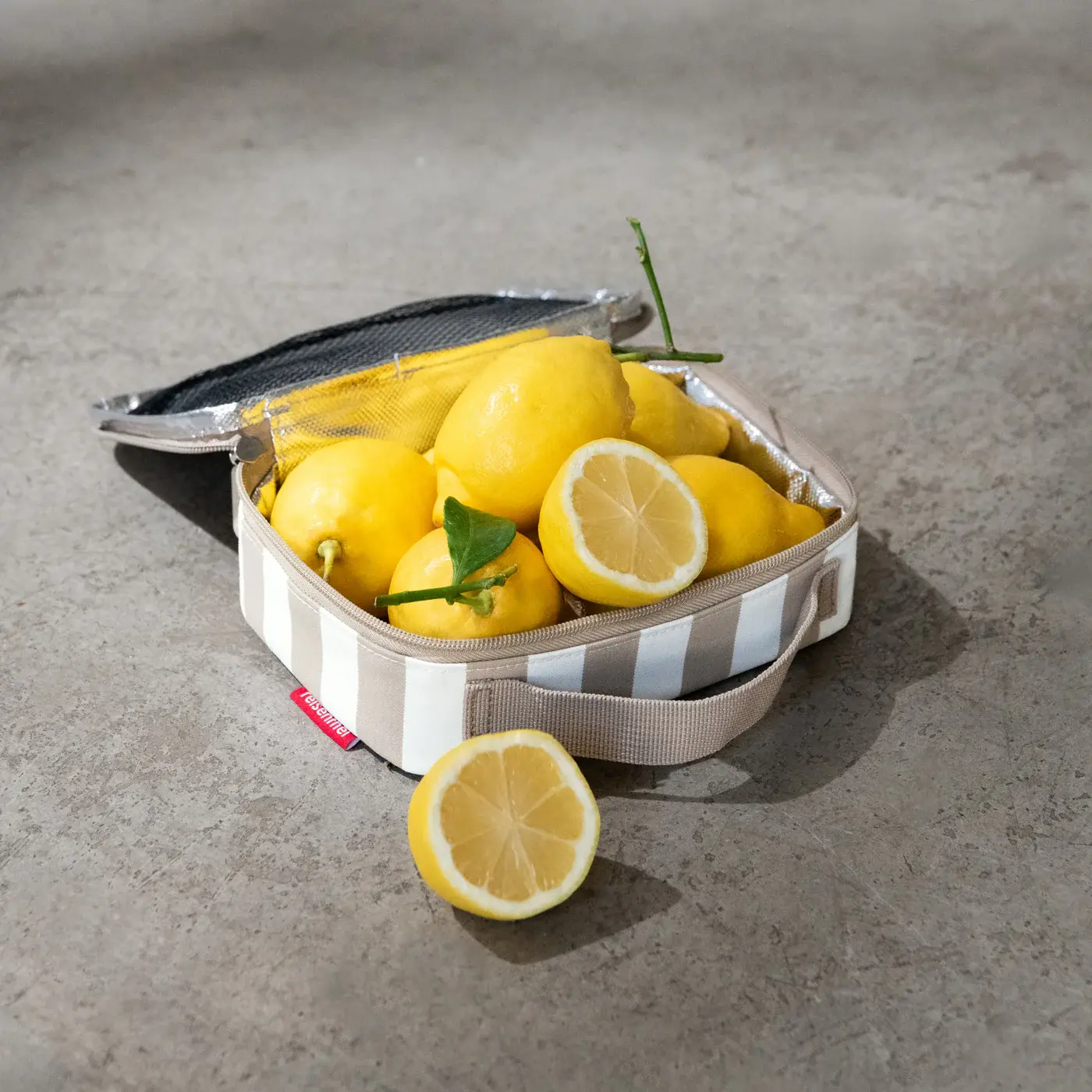 thermocase summerstripes coffee