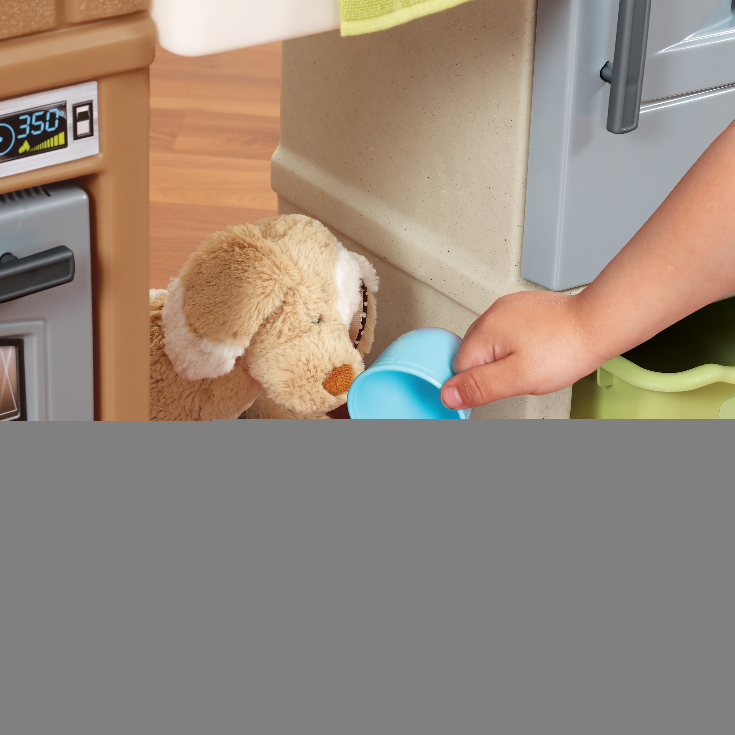 Step2 Heart of the Home Brown Toddler Play Kitchen Set