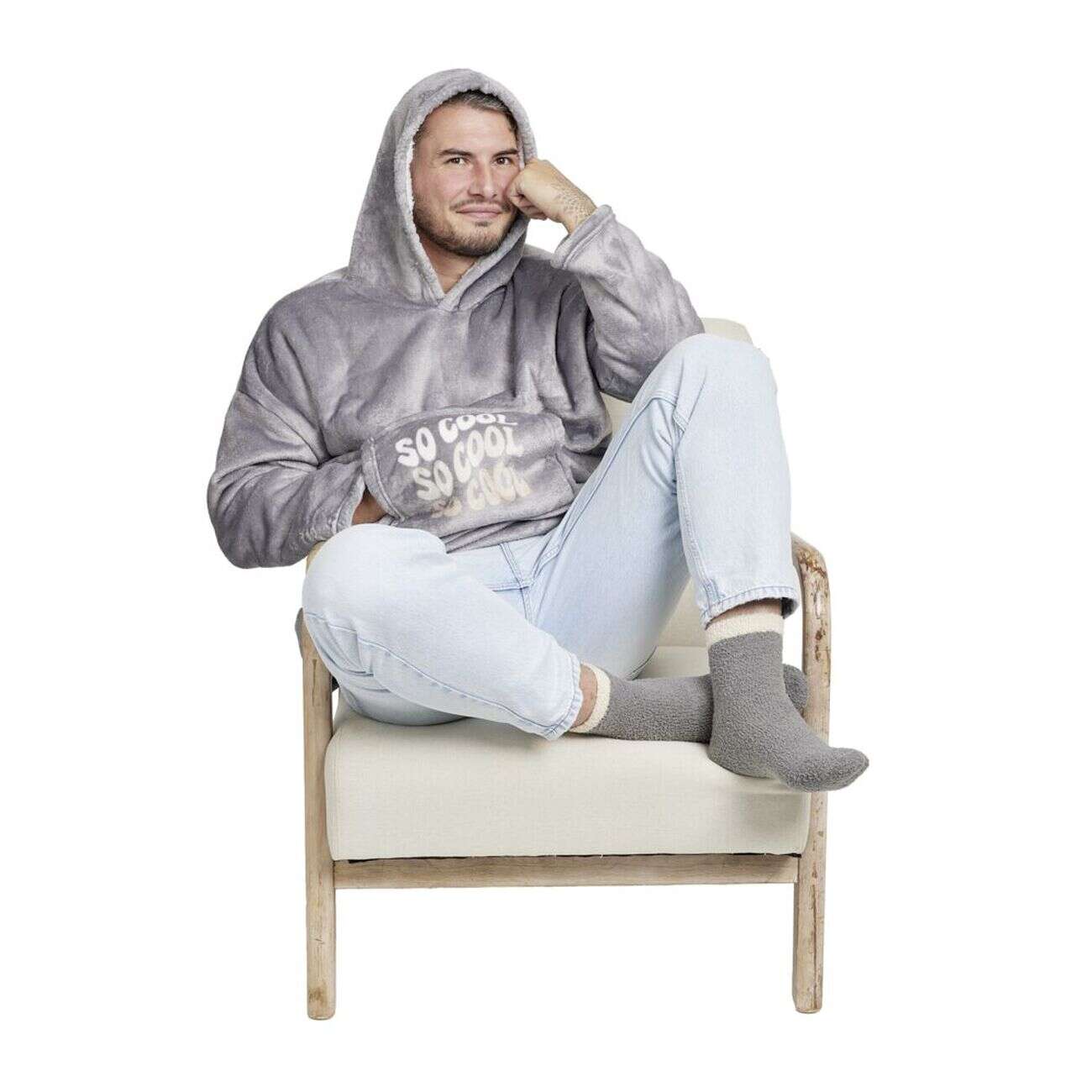 Pull plaid à capuche 70xH80cm avec chaussettes assorties motif fun (2 modèles)