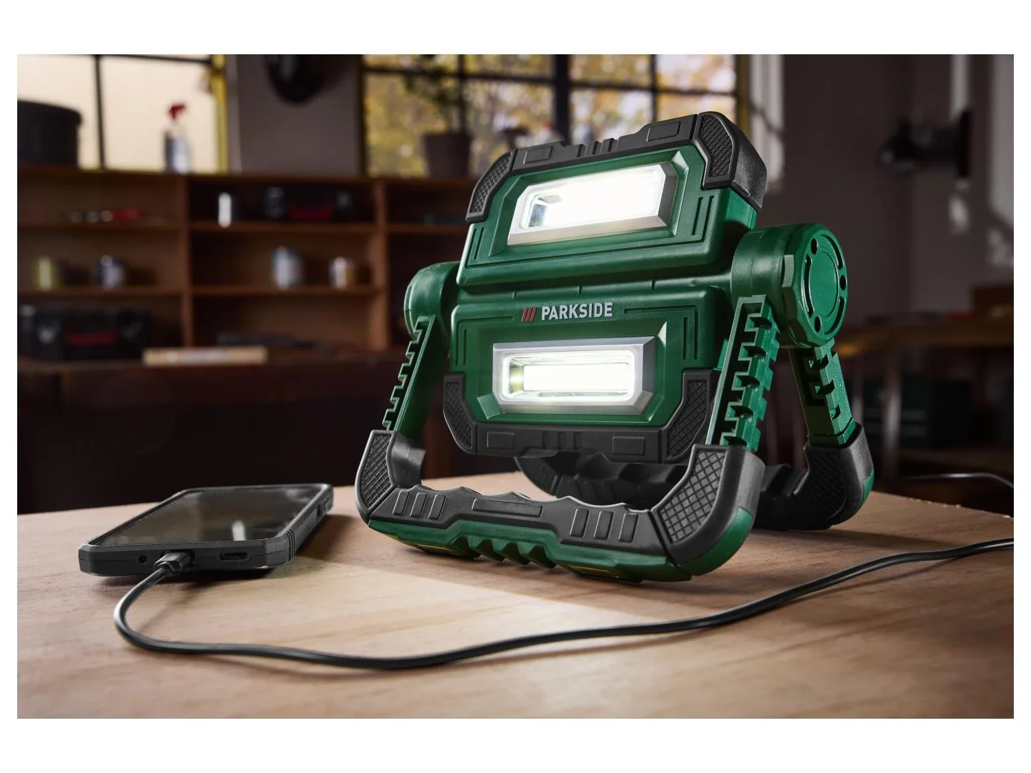 PARKSIDE Projecteur LED avec batterie externe Powerbank, 2x500 lm, 10 W