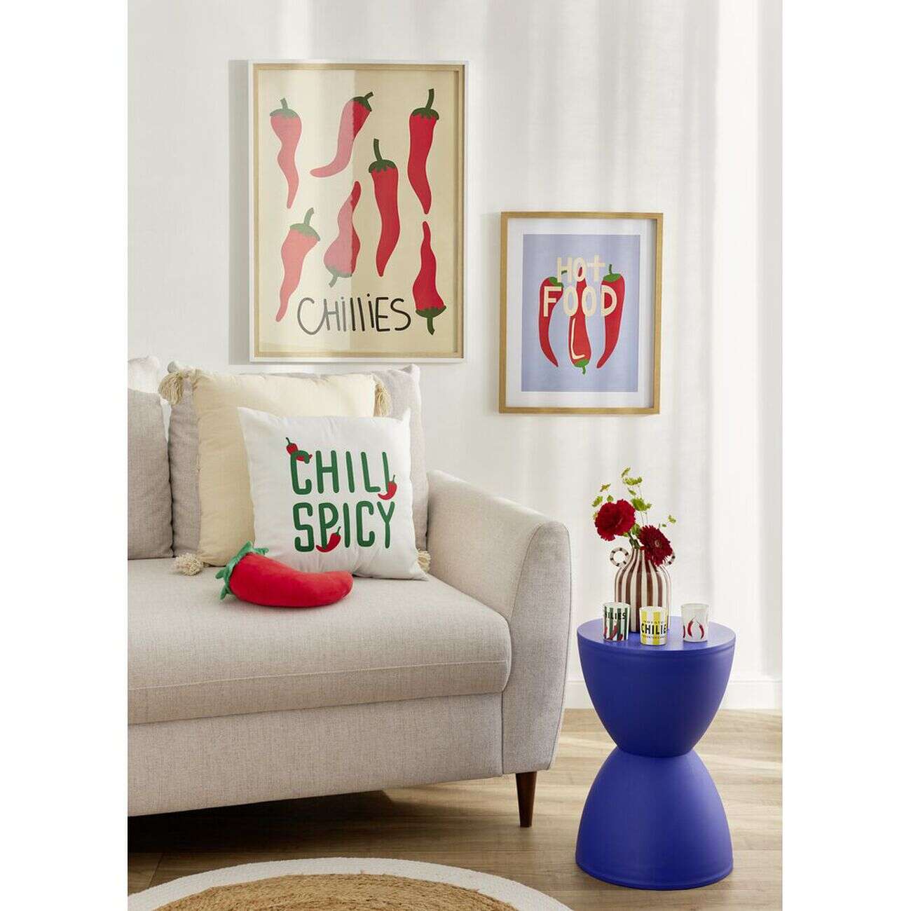 Coussin forme piment rouge Ø17xL27cm