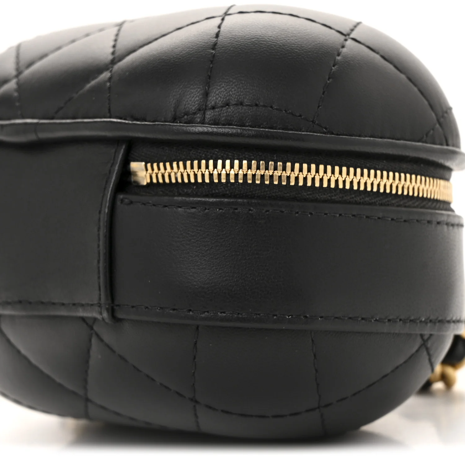 Lambskin Quilted CC Bubble Vanity Case With Chain Black