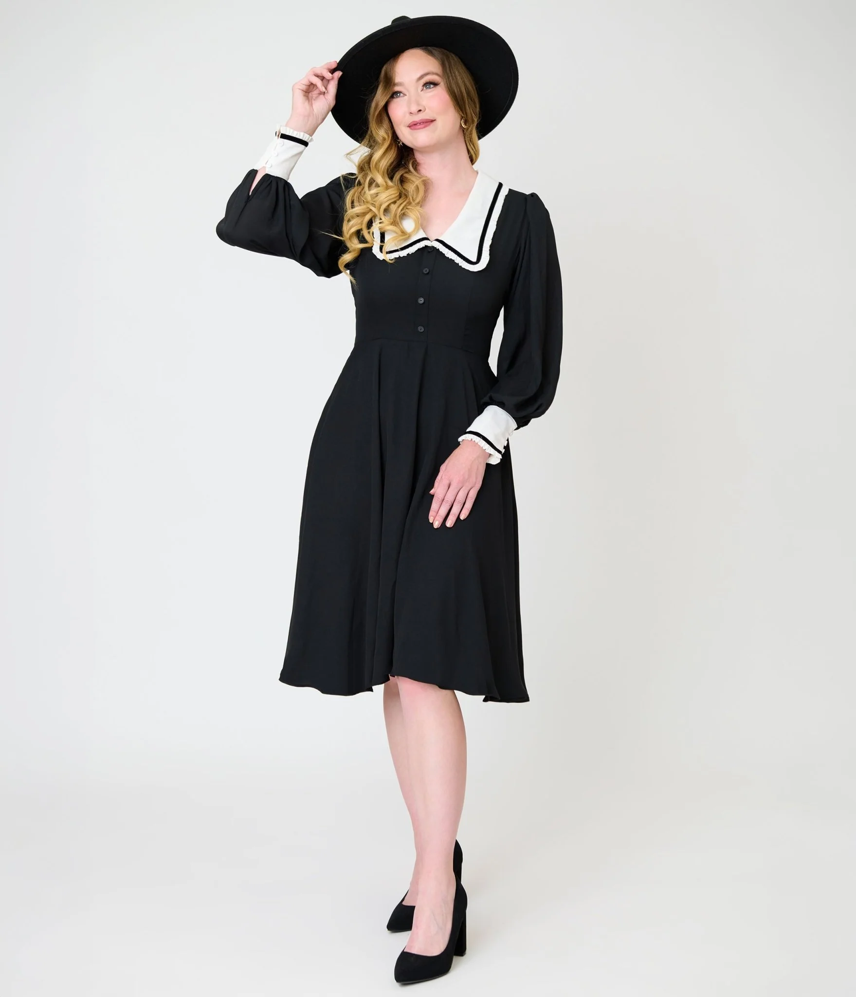 Unique Vintage Black & White Pilgrim Collar Wendy Swing Dress