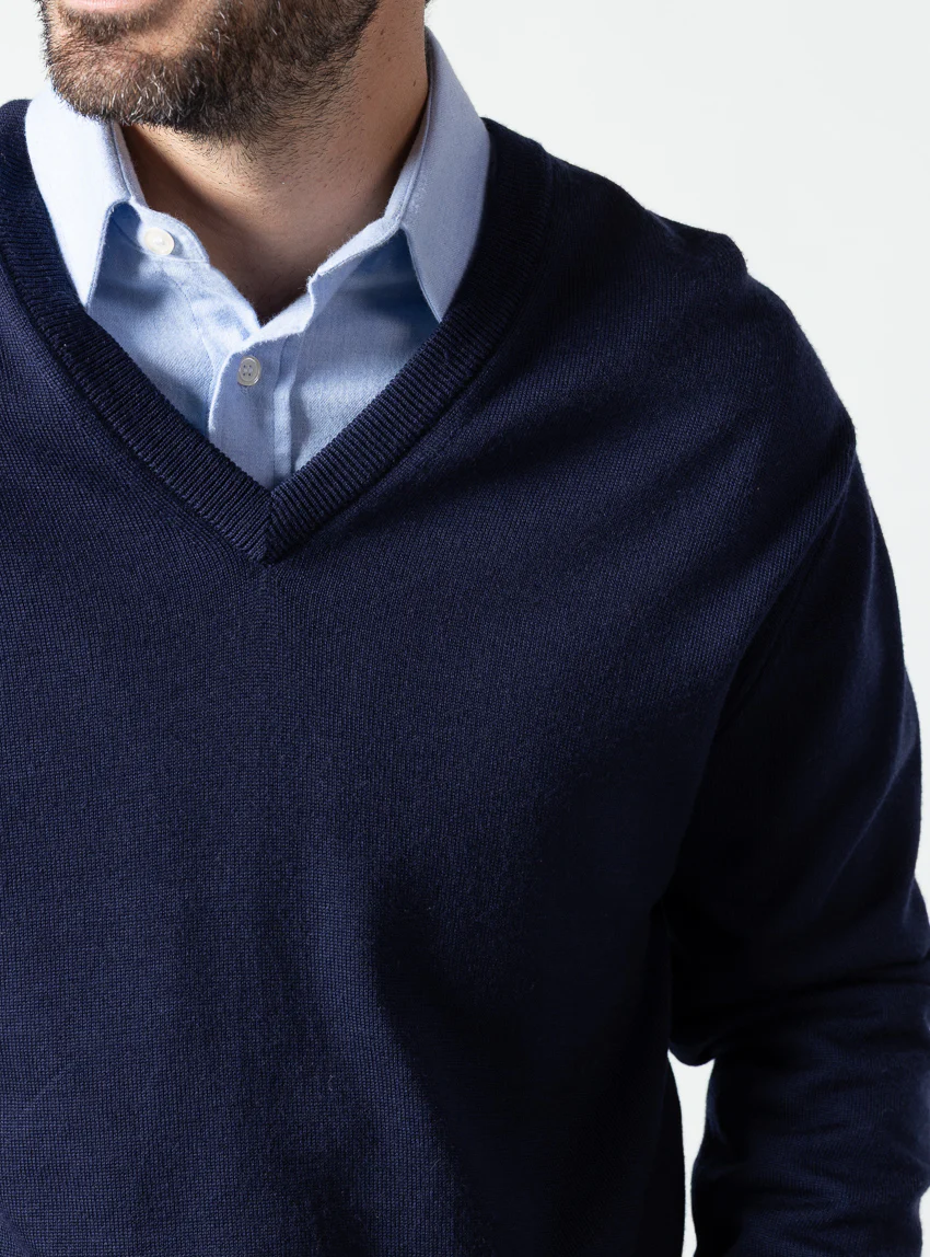 Pull homme col V 100% laine mérinos bleu marine
