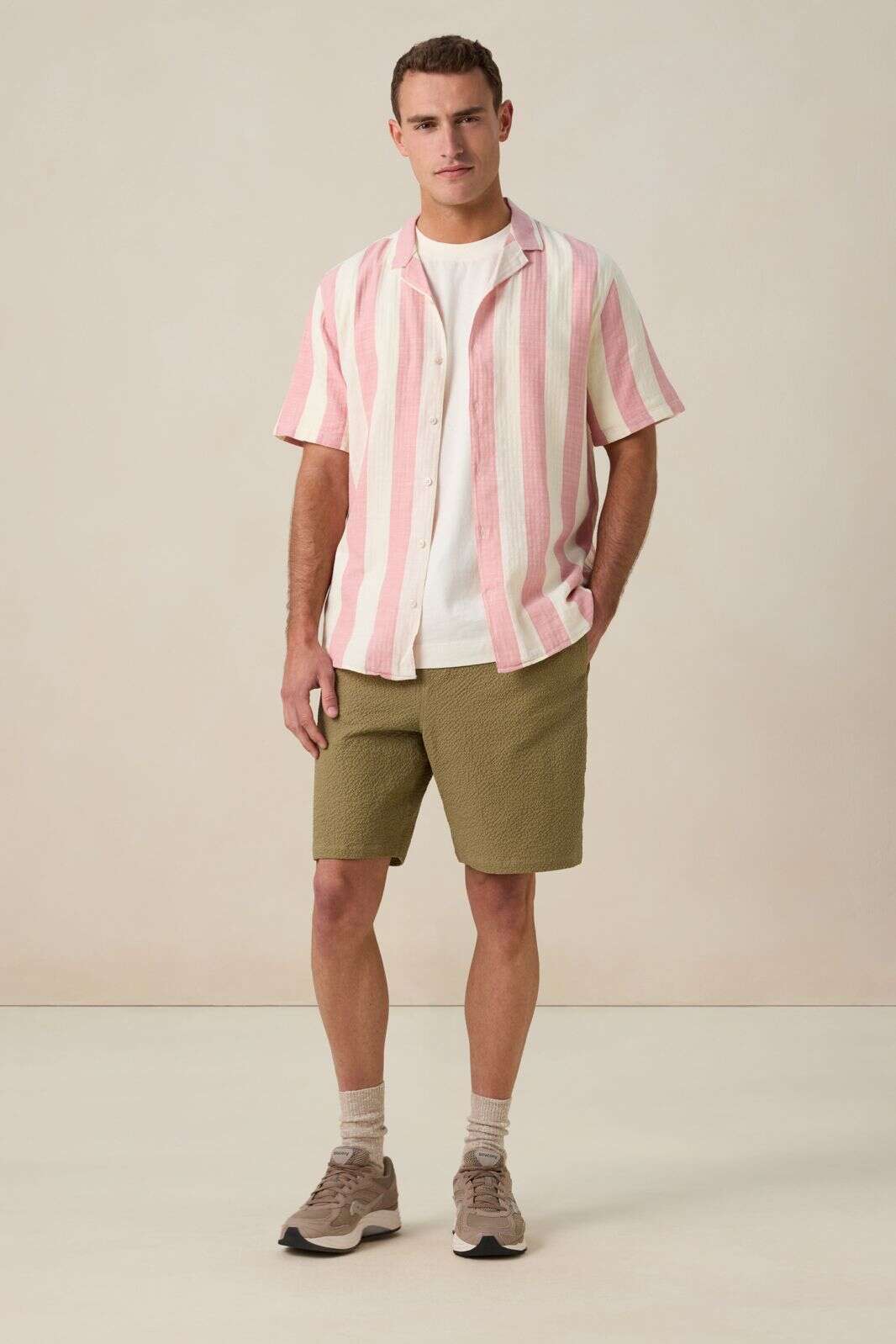 Roze overhemd met strepen