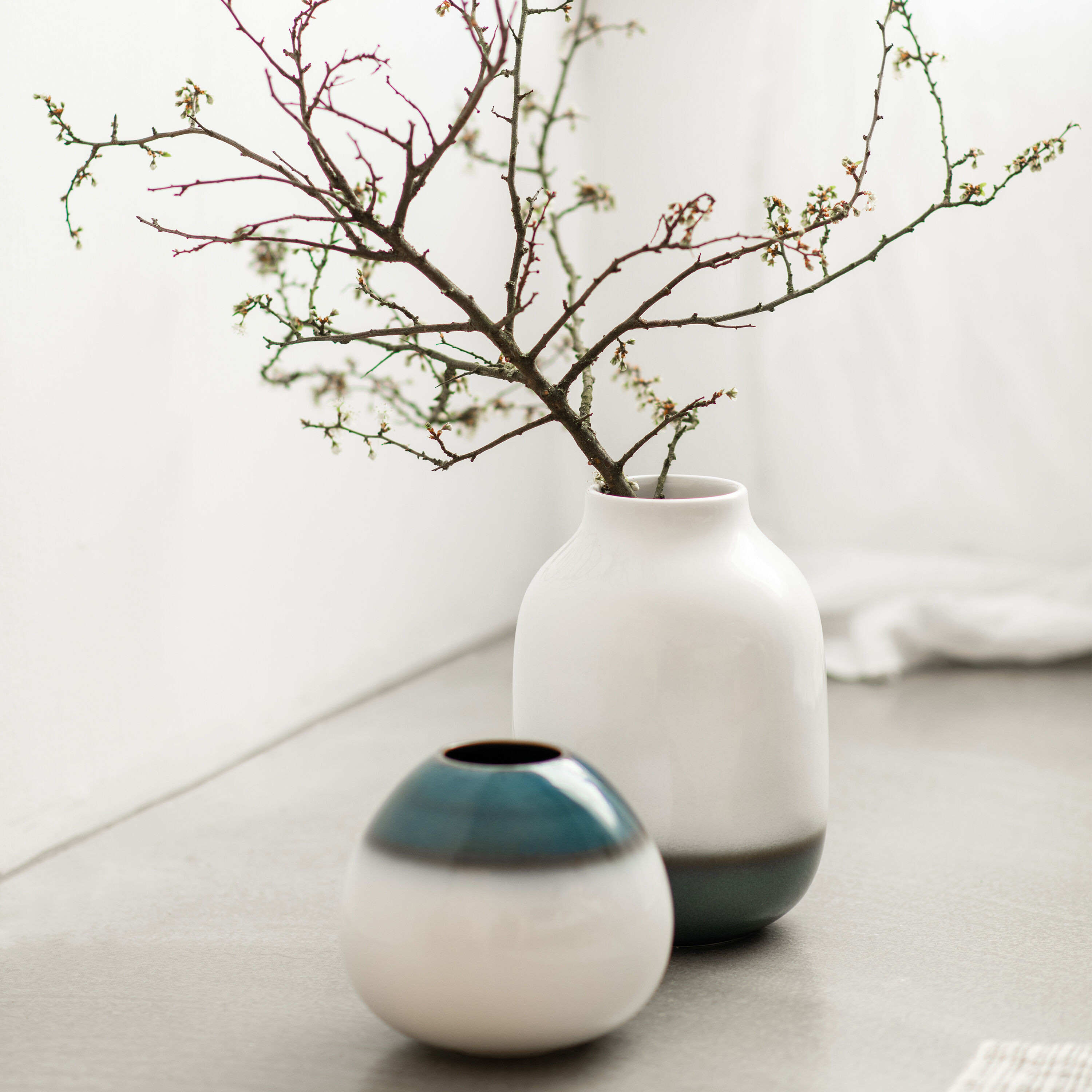 Lave Vase - Blue, 6.2'' x 8.7'', stoneware