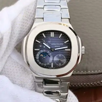Patek Philippe Nautilus Moonphase 5712 / 1A-001 Blue Dial