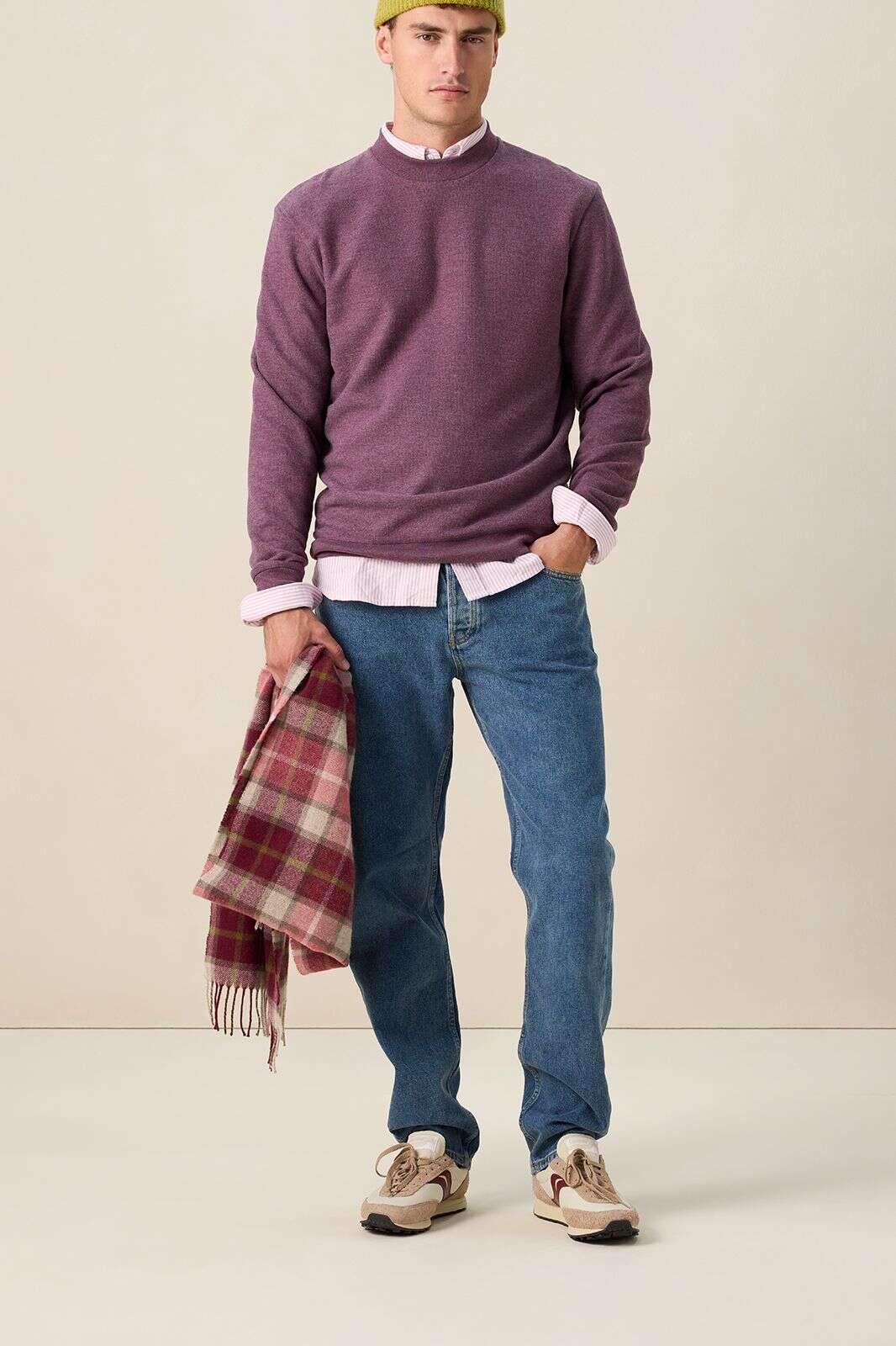 Donkerpaarse sweater