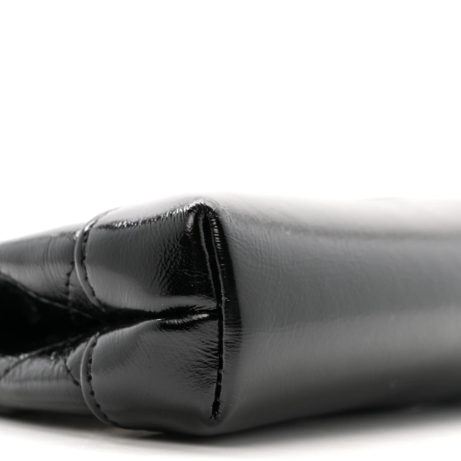 Shiny Lambskin Quilted Micro 31 Clutch With Chain Black