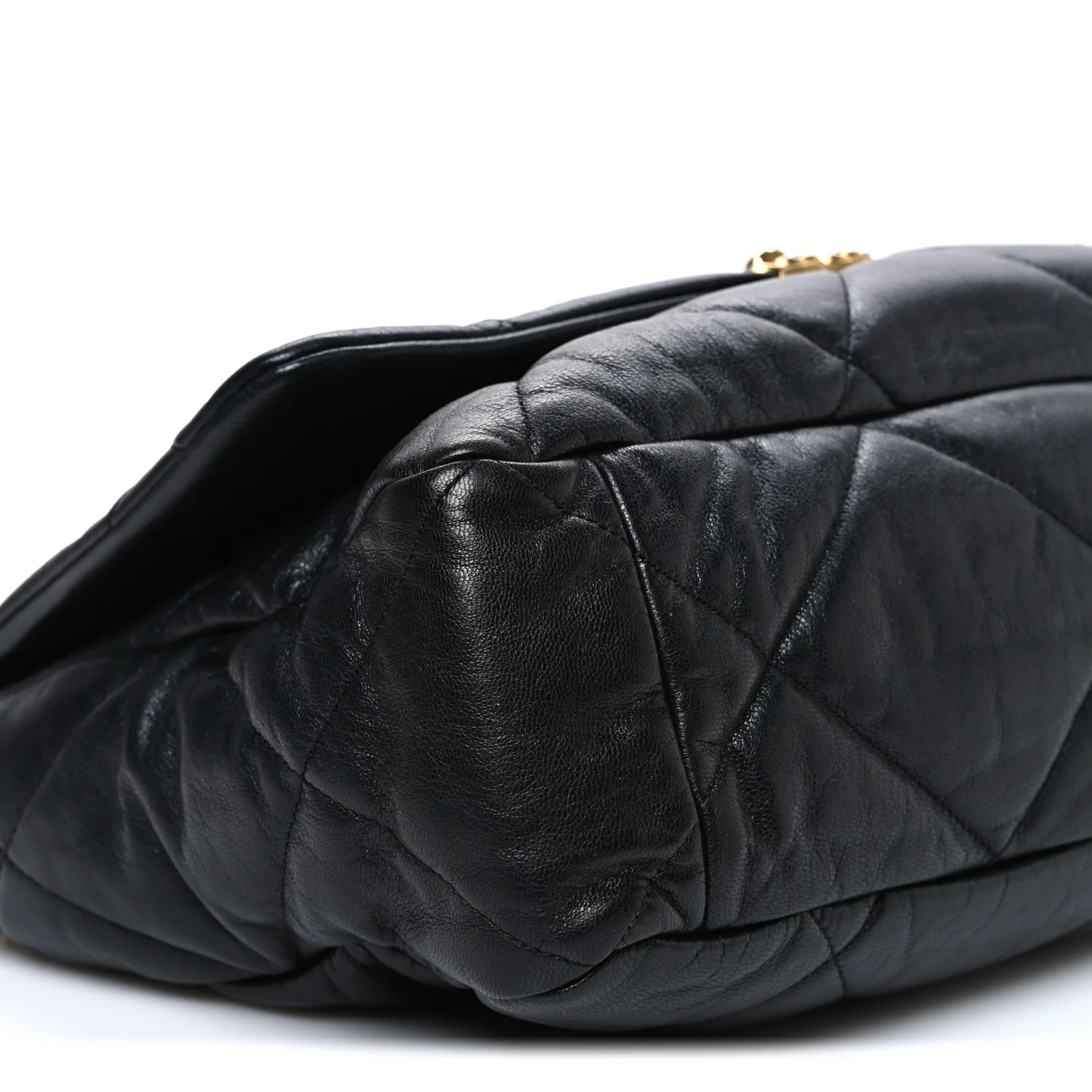 Shiny Goatskin Quilted Maxi Chanel 19 Flap Black