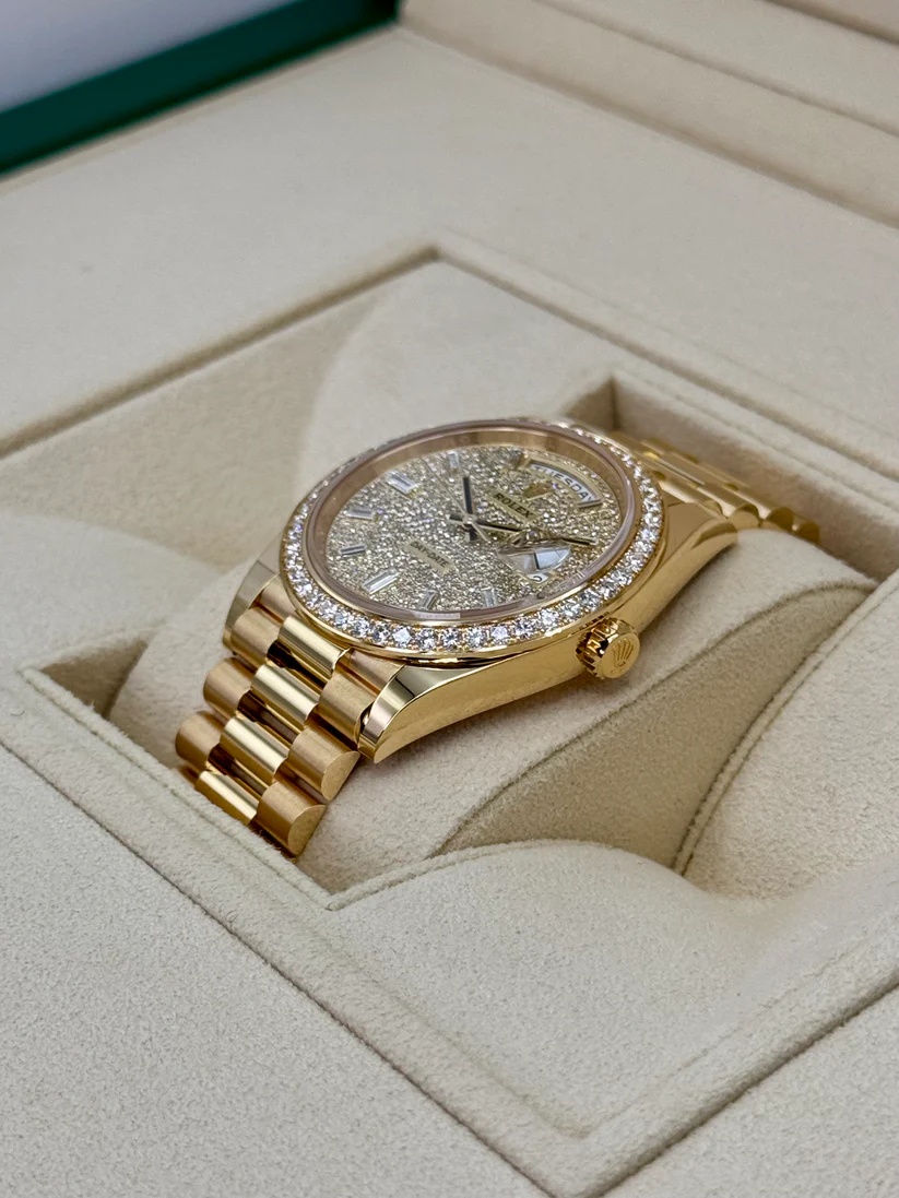 [Super Clone]RLX Day-Date 40mm Diamond Dial Watch 228348RBR-0037