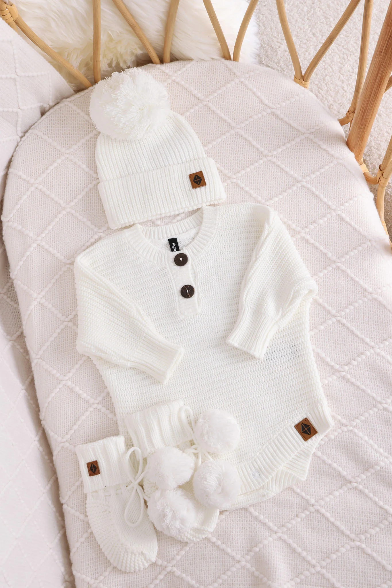 Chunky Knit Romper Set with Beanie & Booties in Cloud