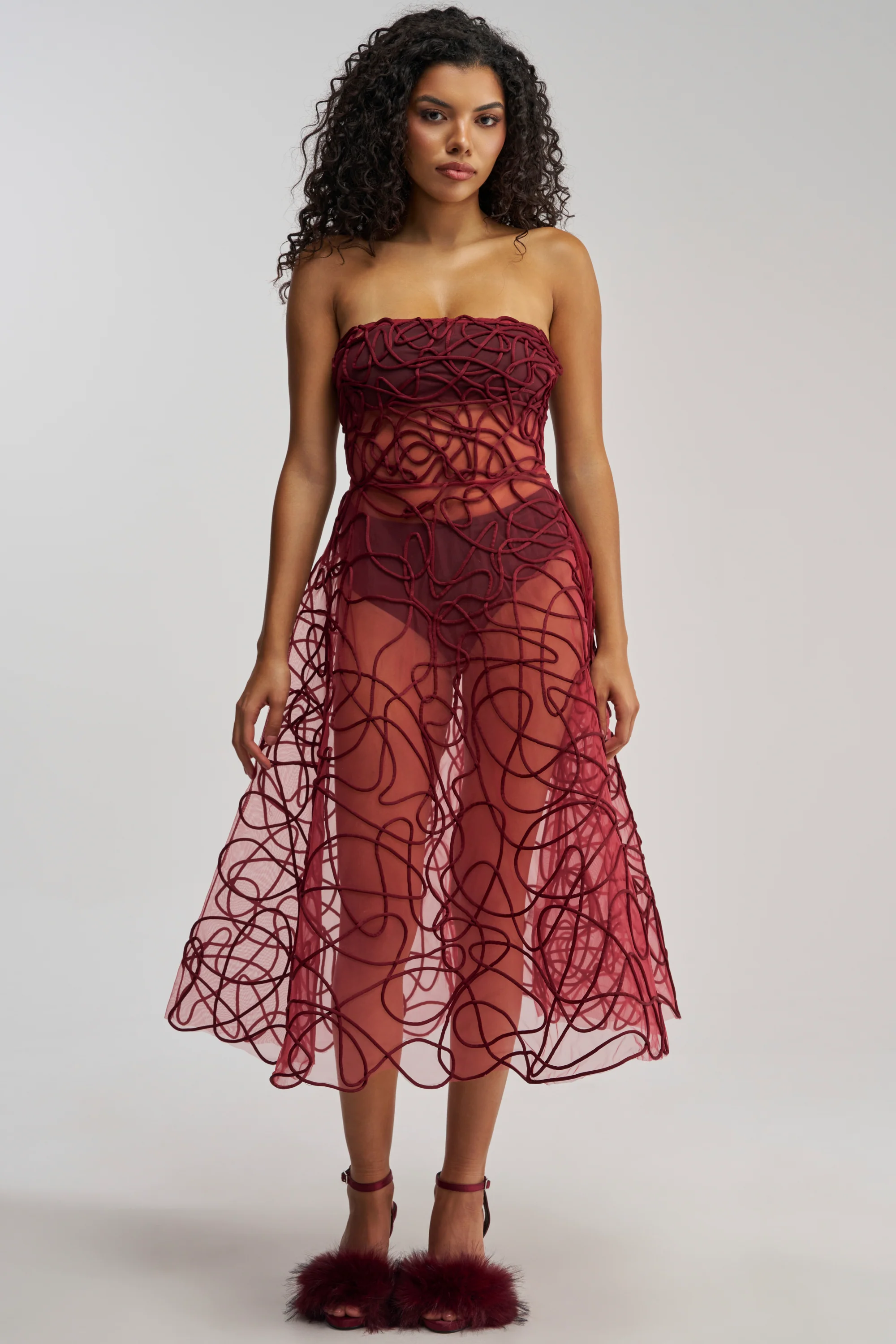 MAYRA ABSTRACT MIDI DRESS IN BURGUNDY - Akira Store