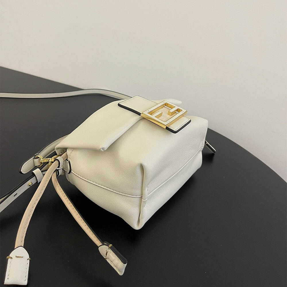 Fendi Mamma Baguette Small(high-end grade)