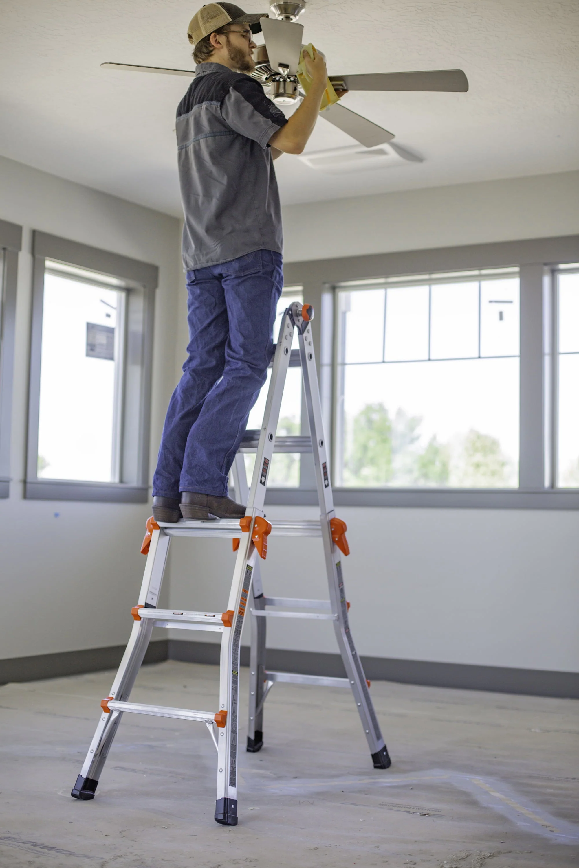 Little Giant Ladder Systems LT M13 Aluminum Multi Use Ladder, Type 1A 300 lbs Rated Image 10
