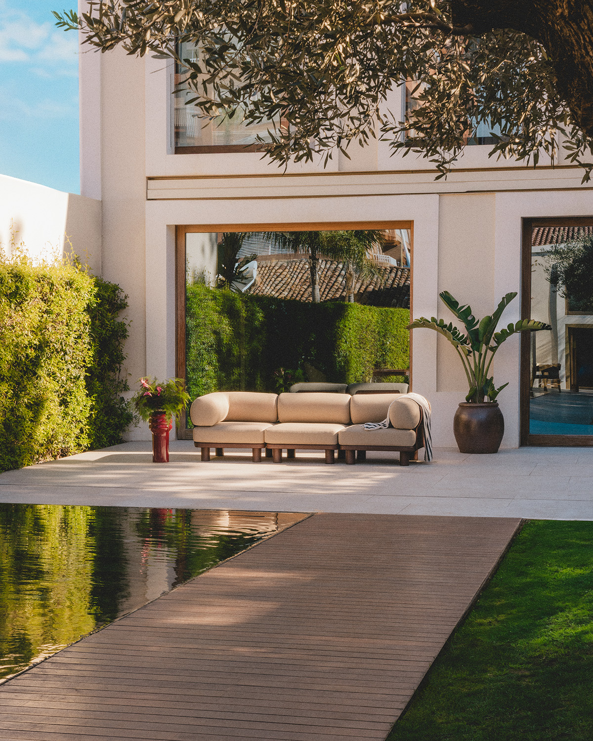 Lantana - Sofá Modular de Jardín 3 Piezas con 2 Módulo Esquinero y Módulo Central de Aluminio y Tela Lantana