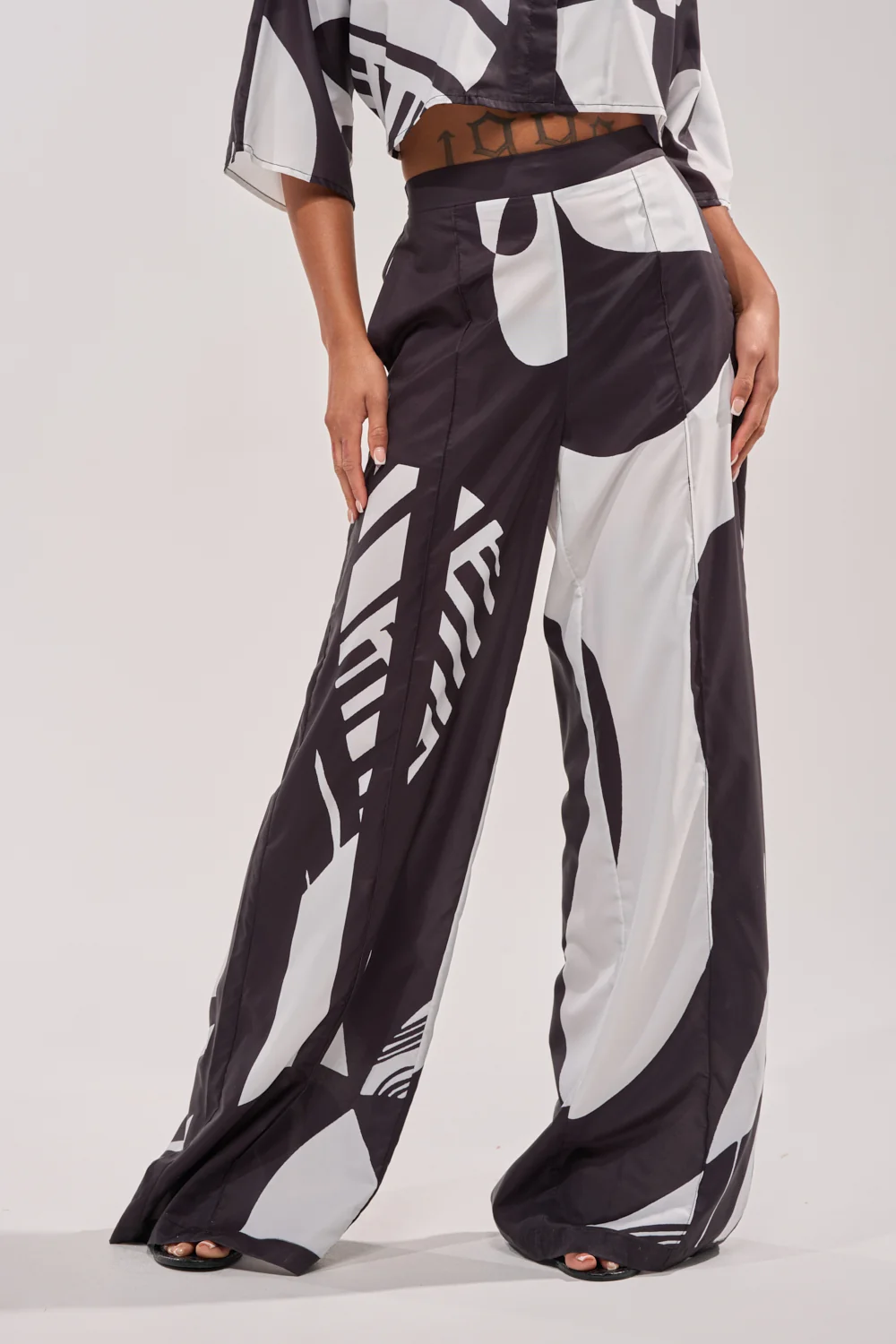 NOIR GODDESS PALAZZO PANT - Akira Store