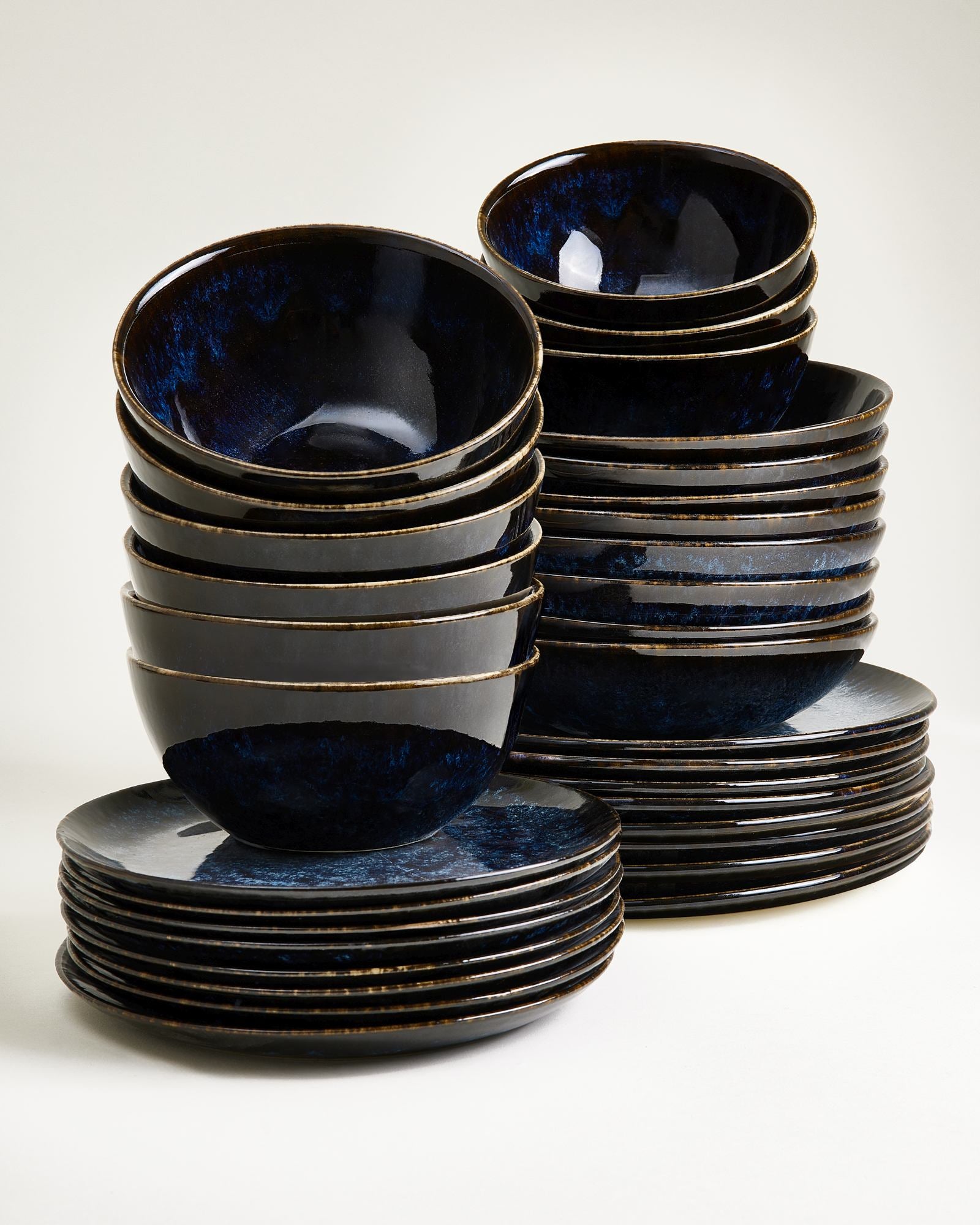 CORDOAMA - TABLEWARE SET CLASSIC DARK BLUE 32 PIECES