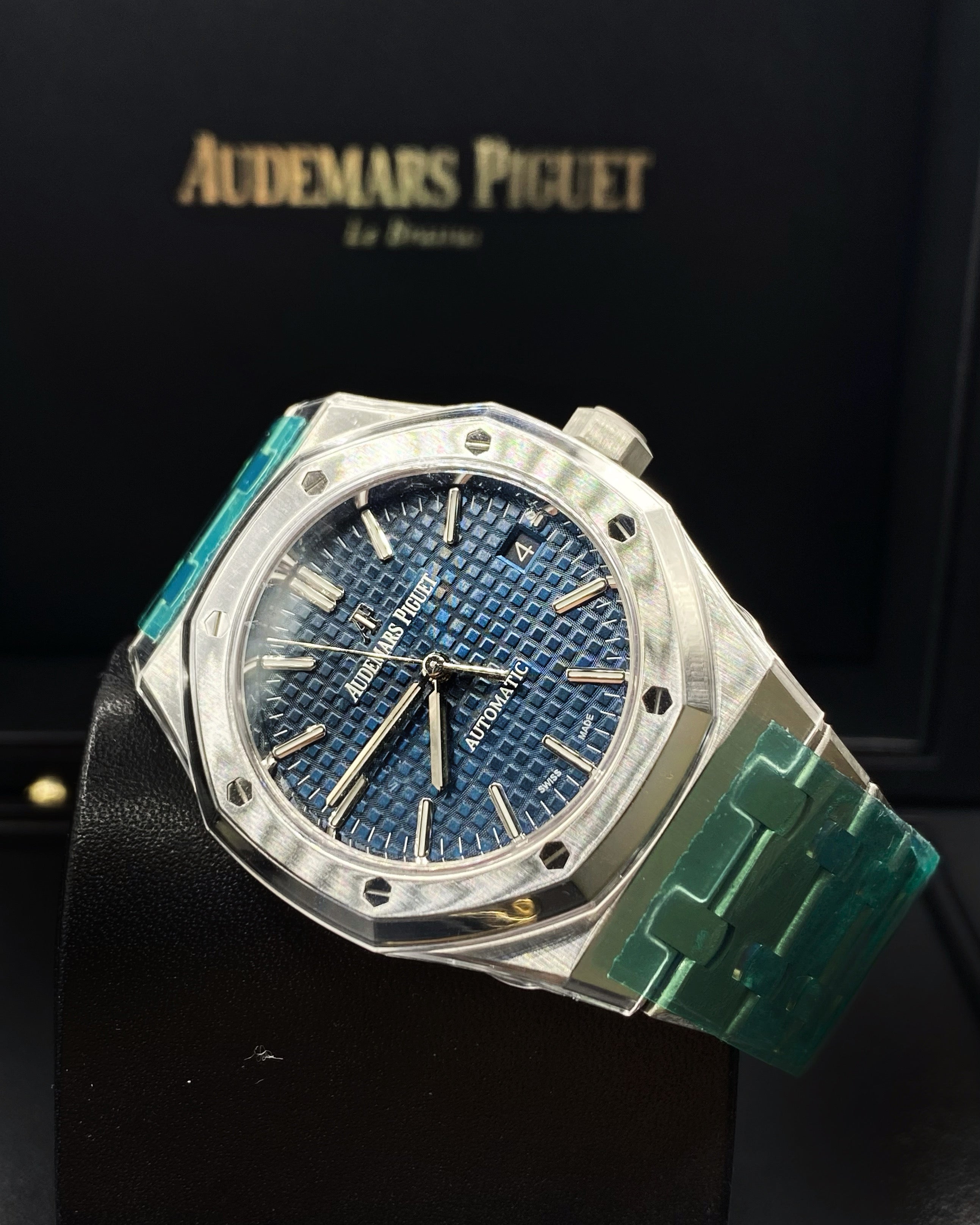 【Super Clone】Audemars Piguet Royal Oak Selfwinding Blue dial, 37mm, Stainless steel, 15450ST.OO.1256ST.03