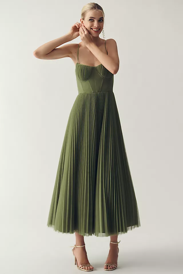 Claire | La Robe en Tulle Plissé Asymétrique