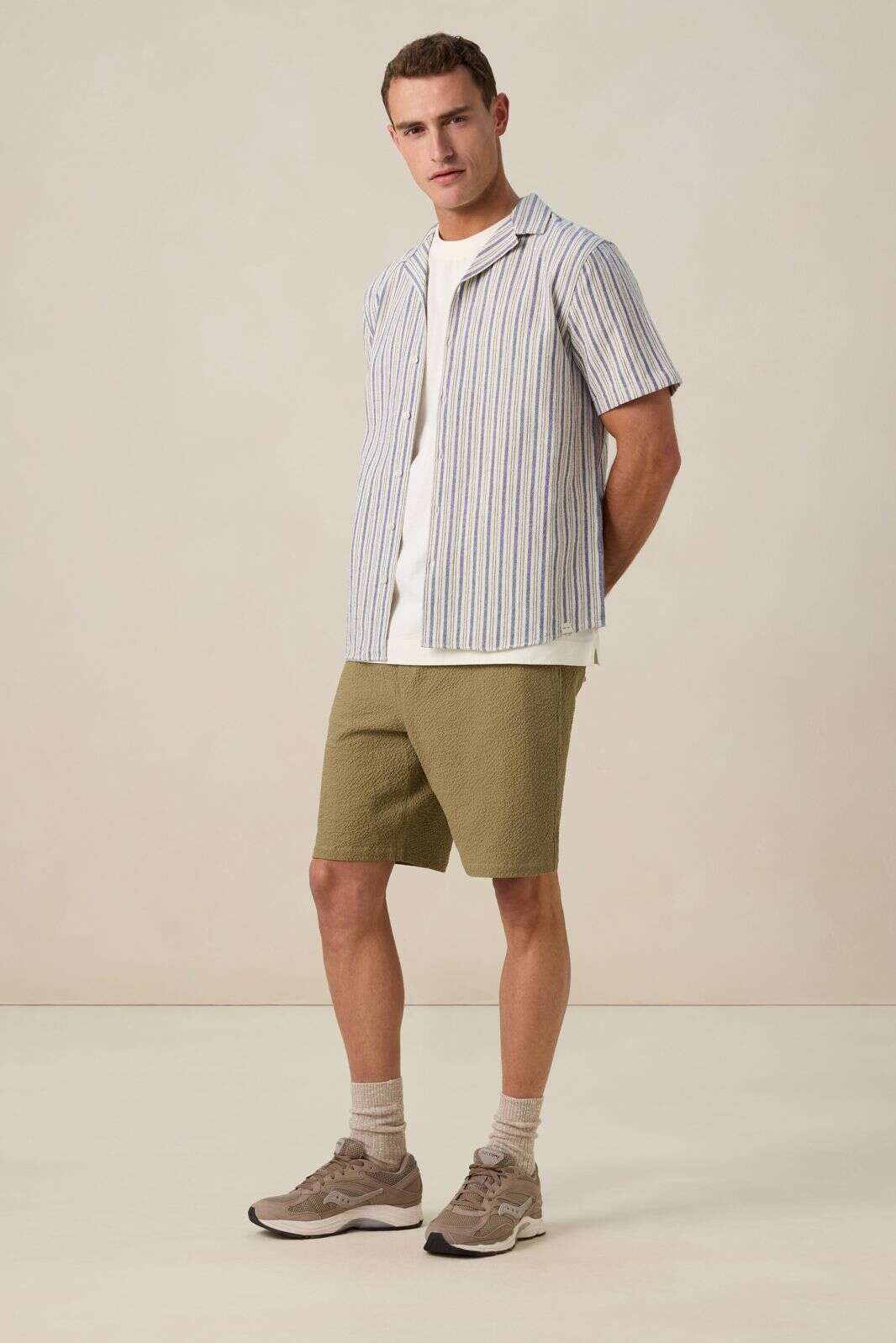 Donkerblauw overhemd met strepen