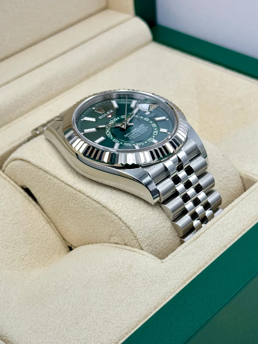 [Super Clone]RLX  Sky-Dweller 42mm Stainless Steel Green Dial Jubilee - 336934