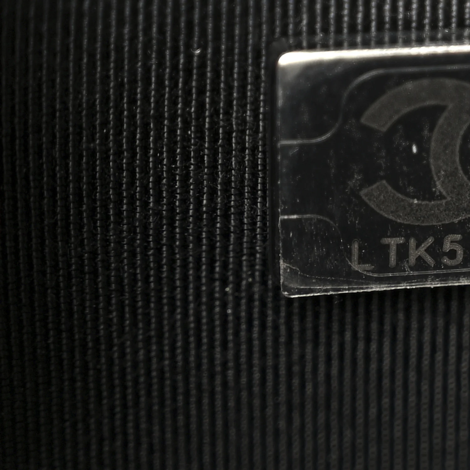 Lambskin Quilted Wallet On Chain WOC So Black