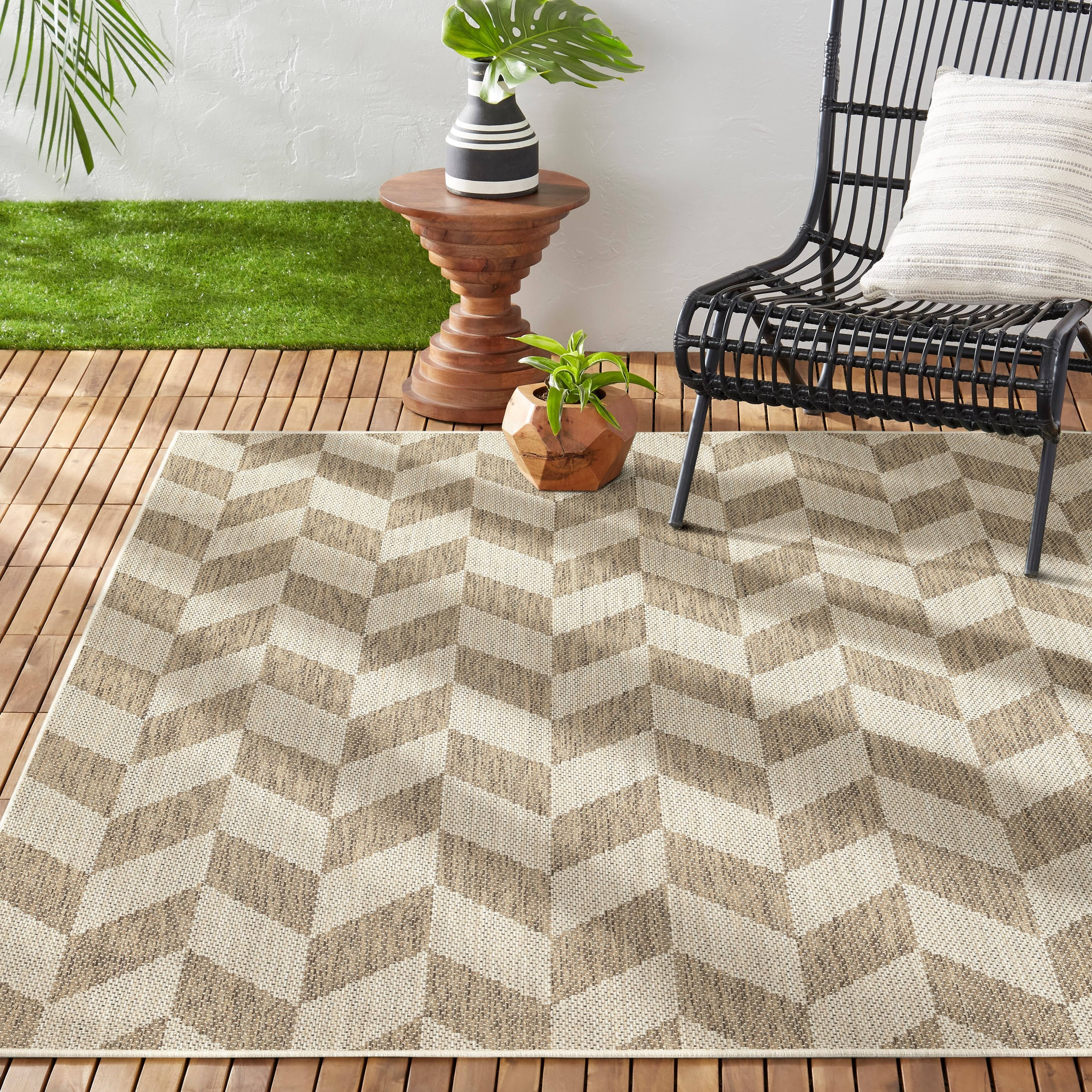 Nicole Miller New York Patio Country Calla Indoor/Outdoor Area Rug - 5'2