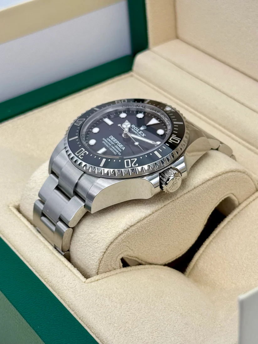 [Super Clone]Rolex Deepsea Black Dial and Bezel Oyster Bracelet 44mm Watch  m136660-0006