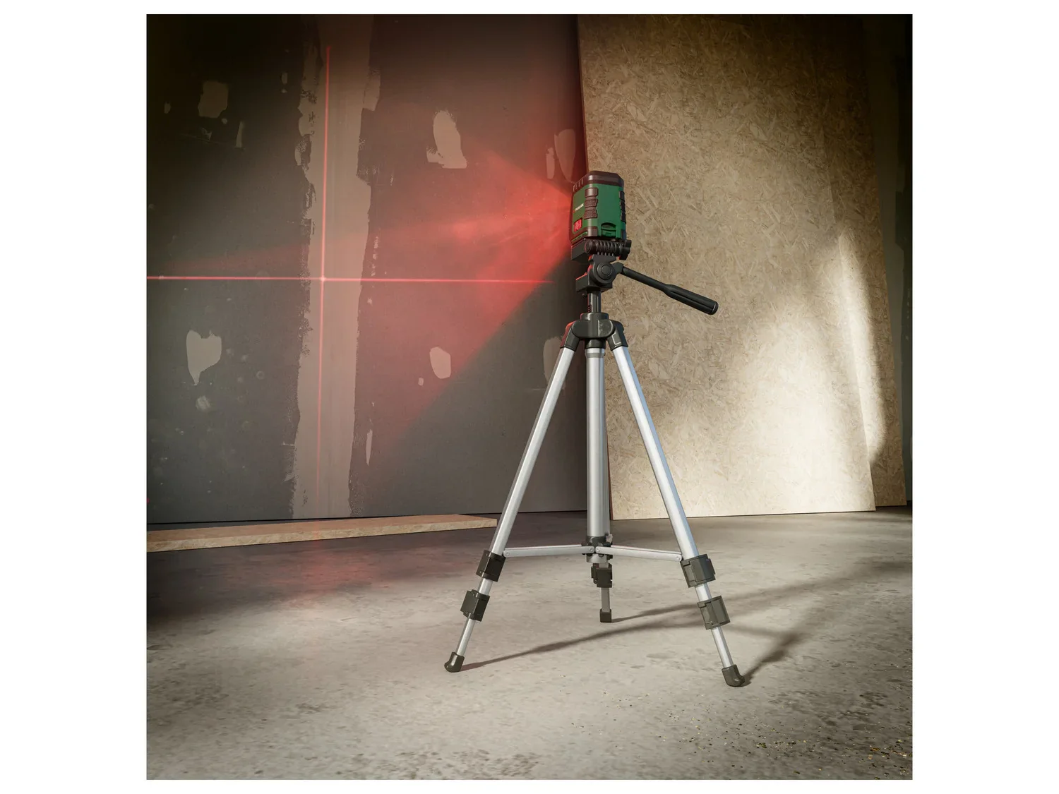 PARKSIDE Niveau laser en croix avec trpied PKLL 10 B4