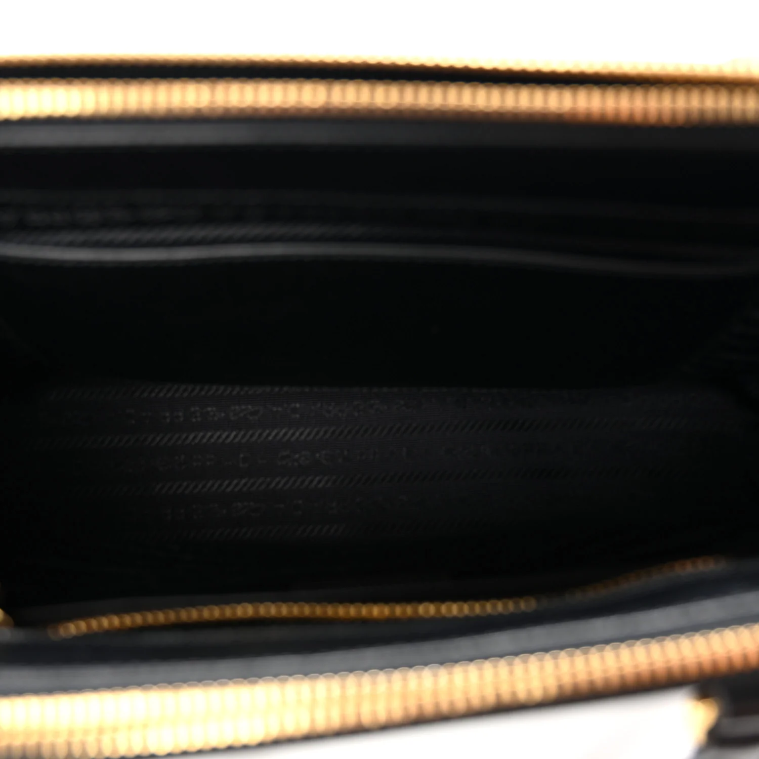 Saffiano Small Galleria Double Zip Tote Black