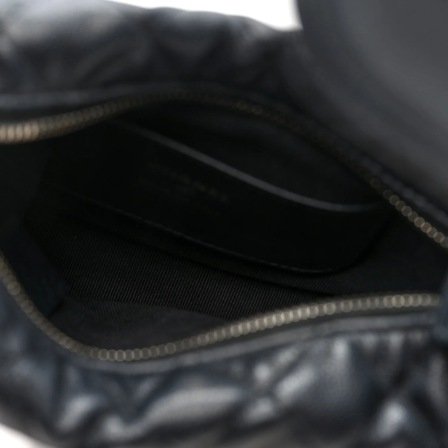 Grained Calfskin Quilted Pearl Pouch Hobo Black