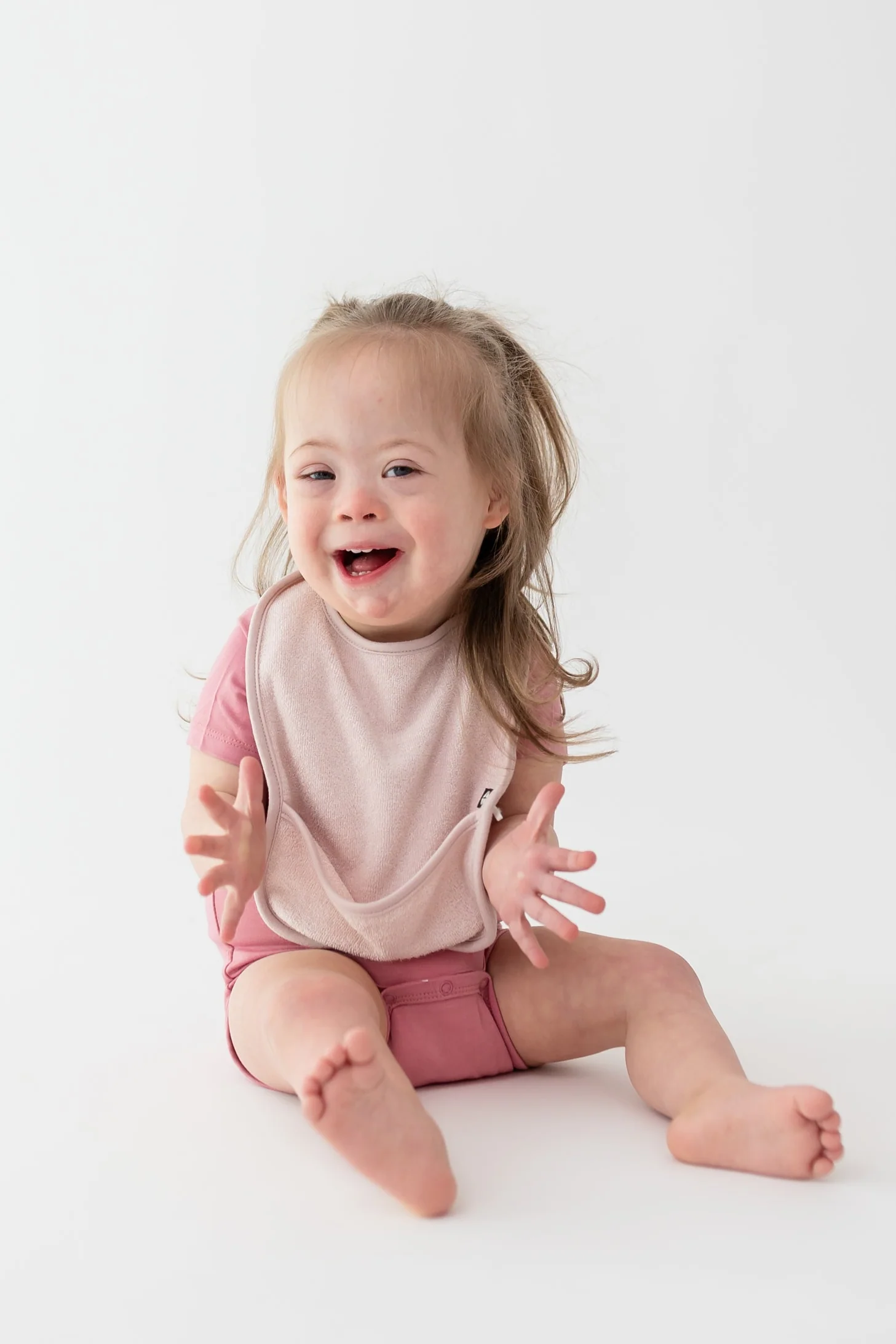 Terry Pocket Bib in Blush