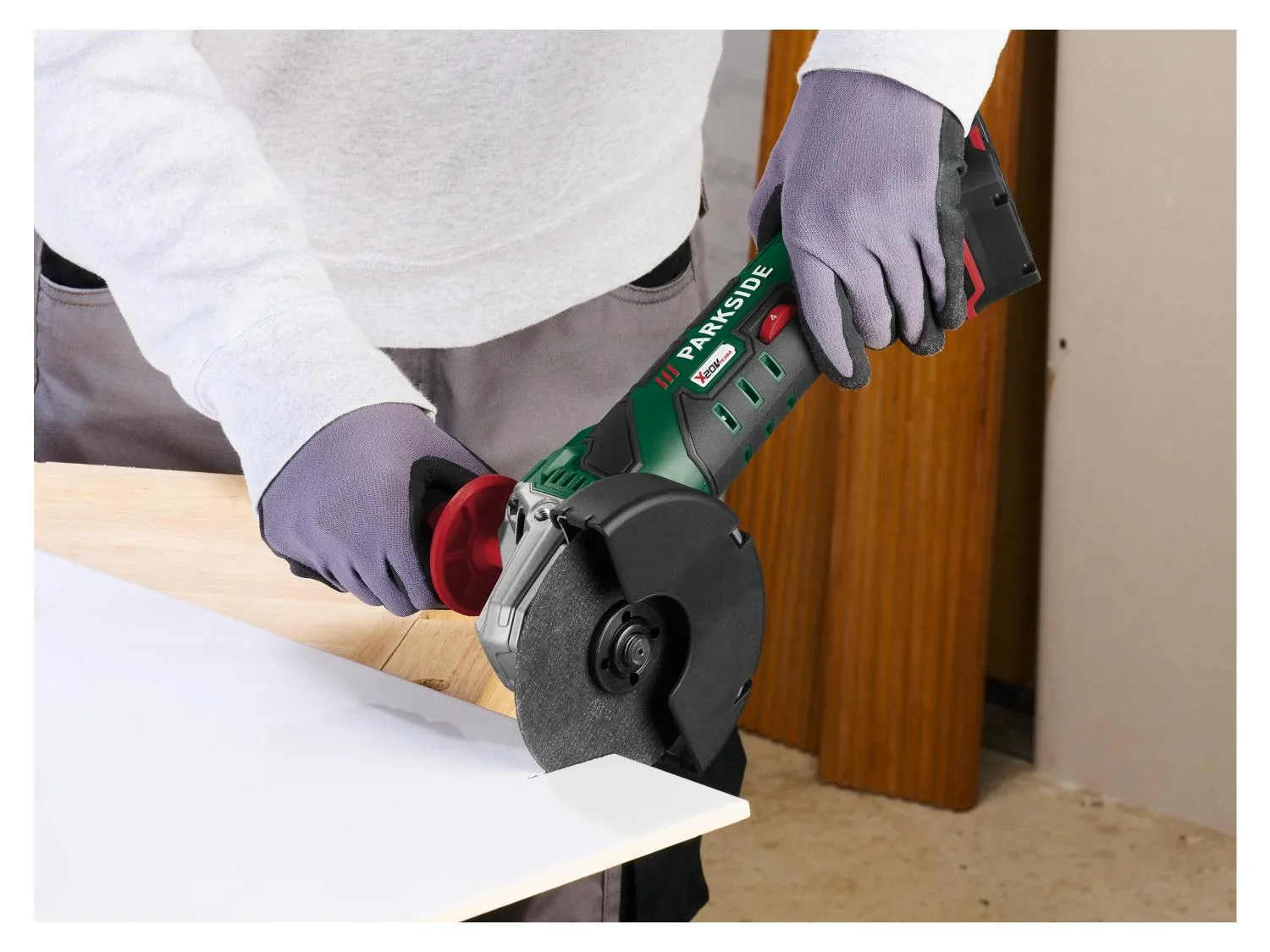 PARKSIDE Meuleuse d'angle sans fil 20 V / 4 Ah PWSA 20-Li D4, coffret de dmarrage avec batterie et chargeur