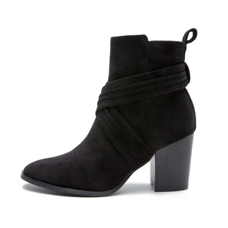 Sophie Paris I Bottines à Talon avec Détails de Zip et Lanières