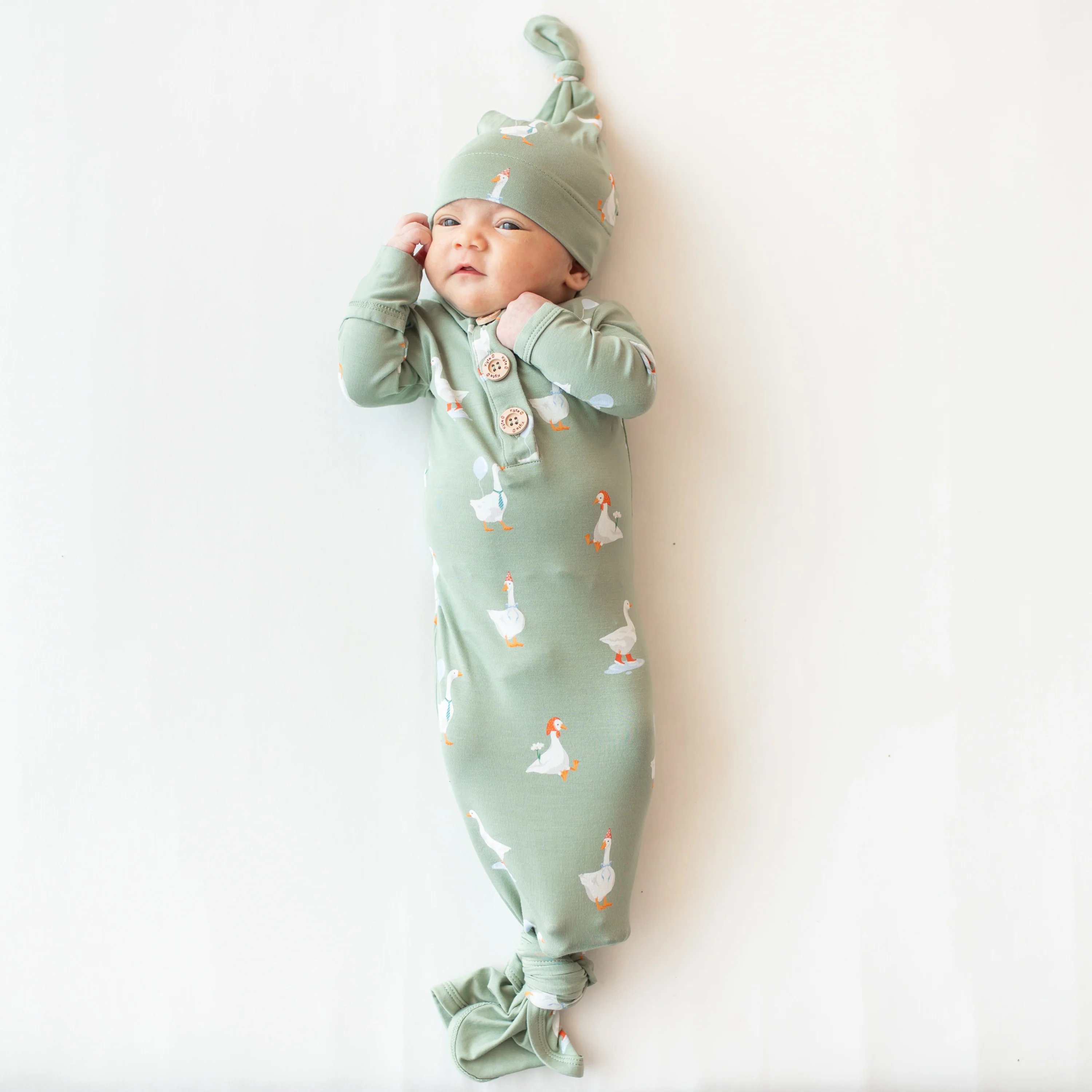 Knotted Day Gown with Hat Set in Silly Goose