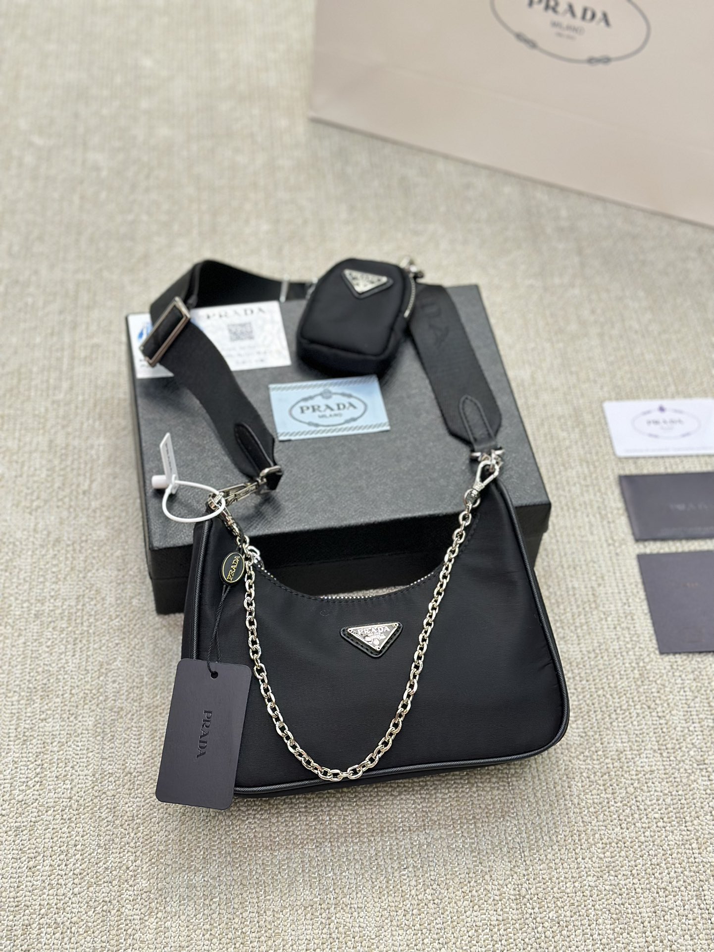 Pra hobo  new arrival bag size : 22 * 16cm