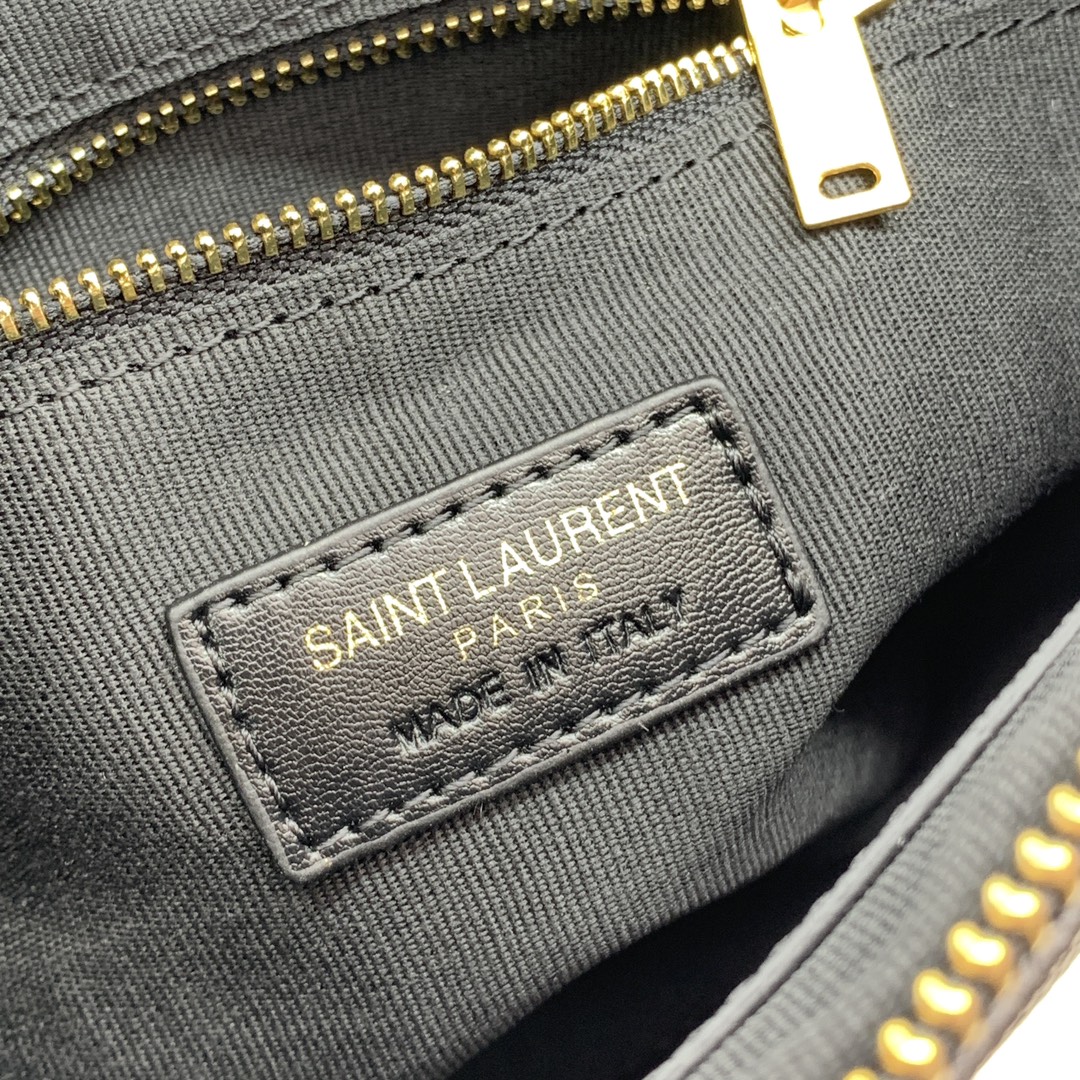 Y new arrival handbag size??30cm
