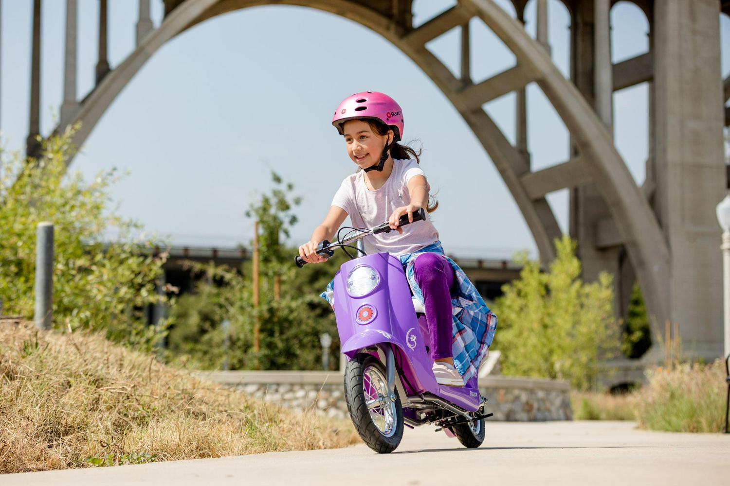 Pocket Mod Miniature Euro-Style Electric Scooter Kiki Purple. up to 15 mph. for Teen 13+ - Image 5