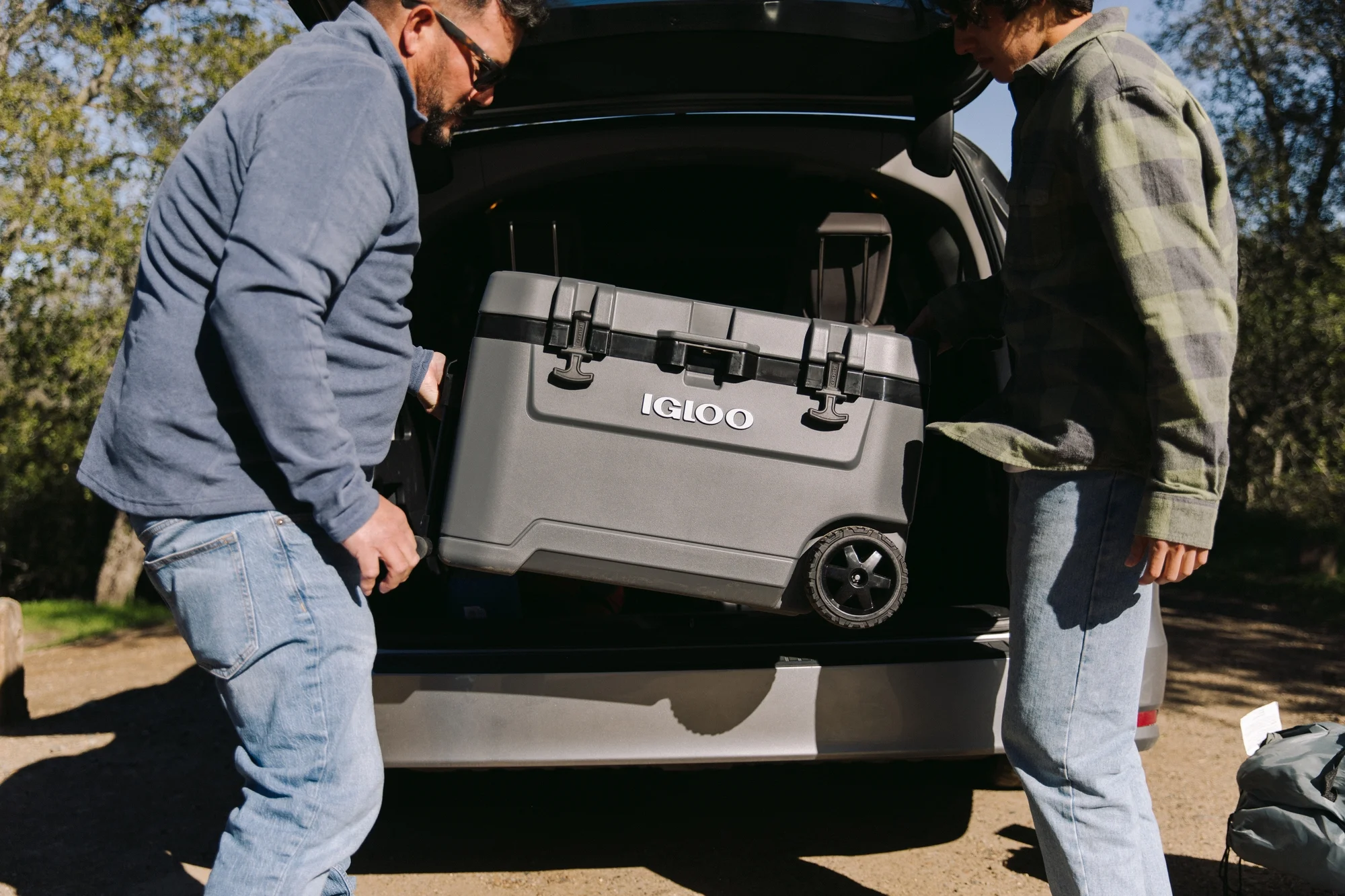 72 QT Overland Ice Chest Cooler with Wheels, Gray - Image 10