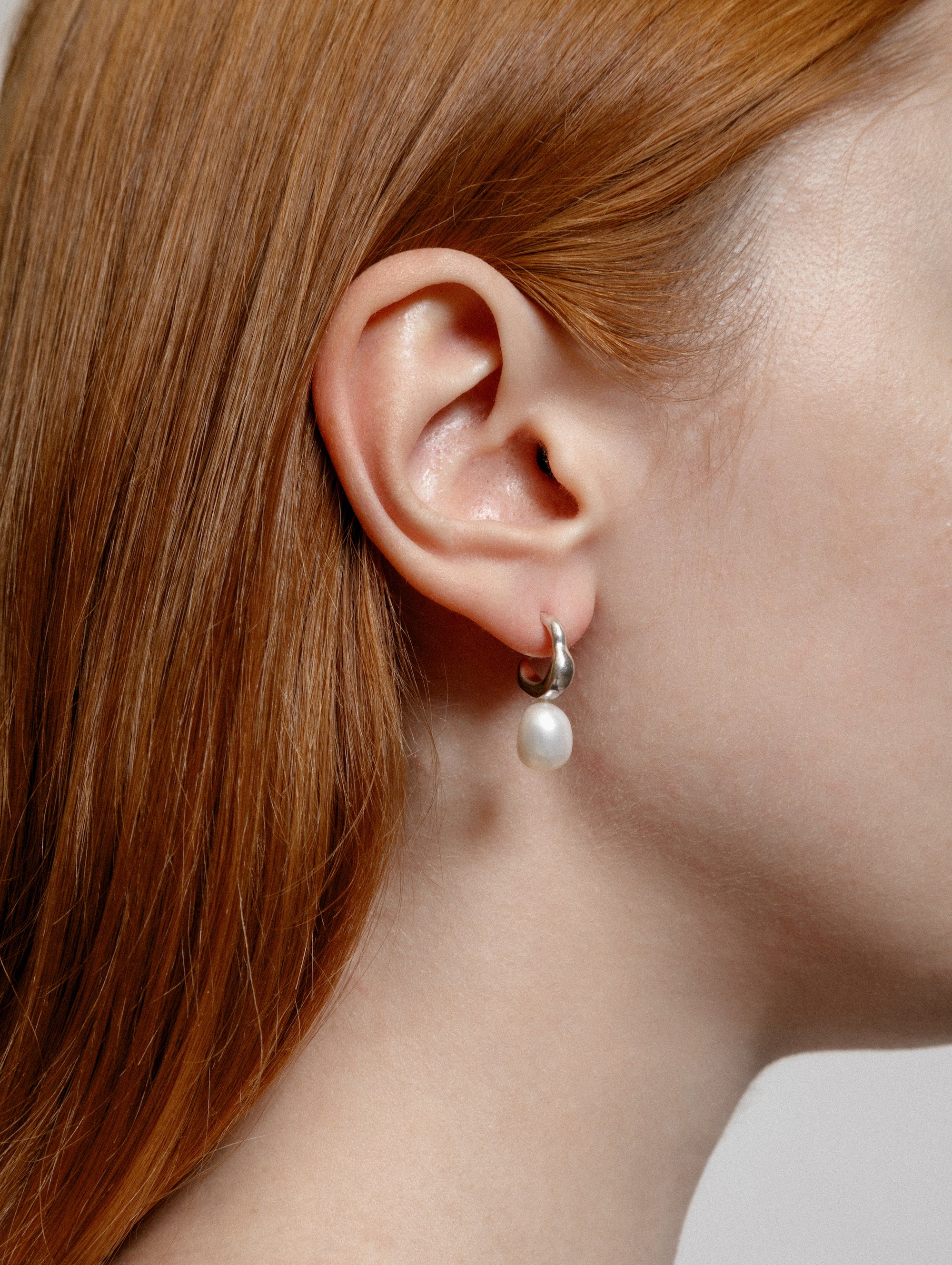 Emmy Earrings in Sterling Silver