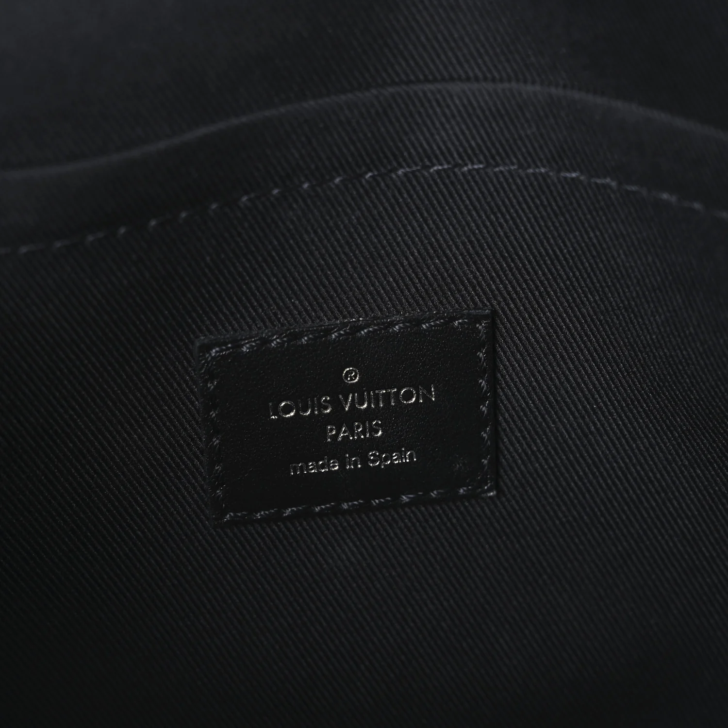 Damier Graphite 3D Studio Messenger