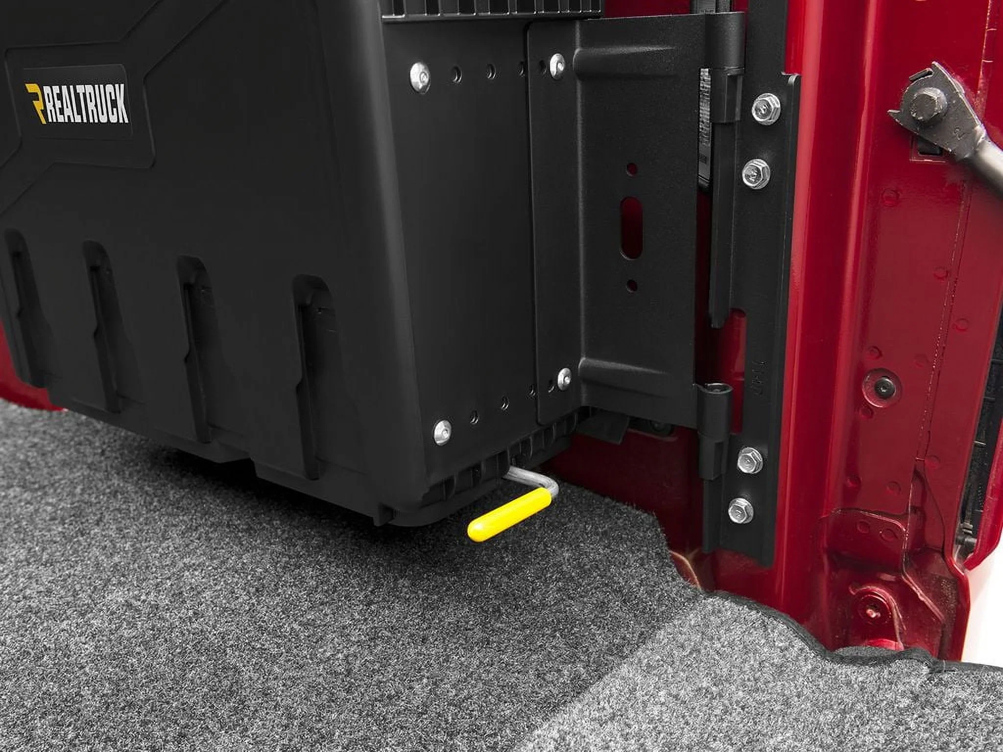 RealTruck UnderCover Swing Case Truck Bed Toolbox Fits 2007-2019 Chevy/GMC Silverado/Sierra 2500/3500HD Drivers Side