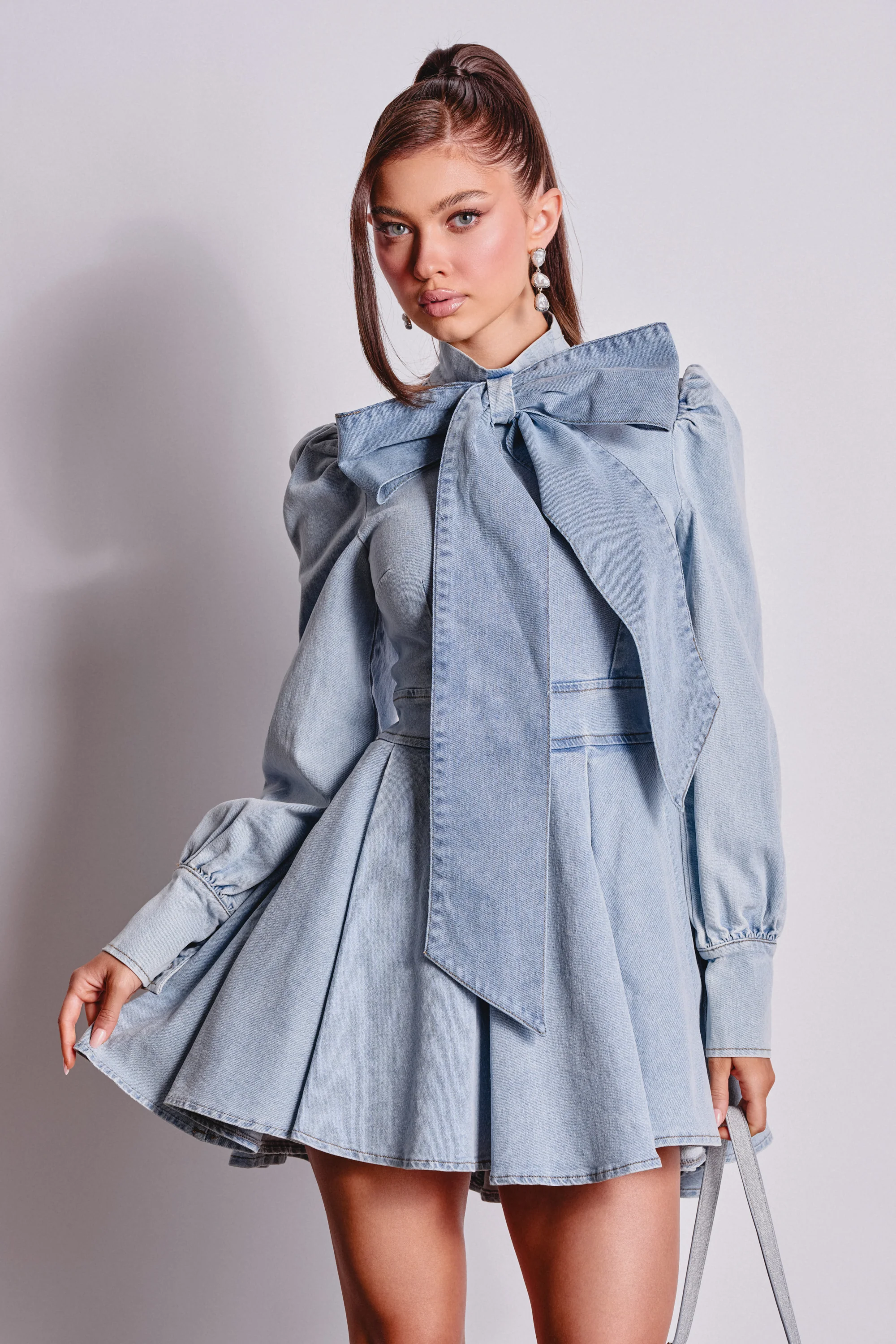 CAROLINA DENIM BOW MINI DRESS - Akira Store