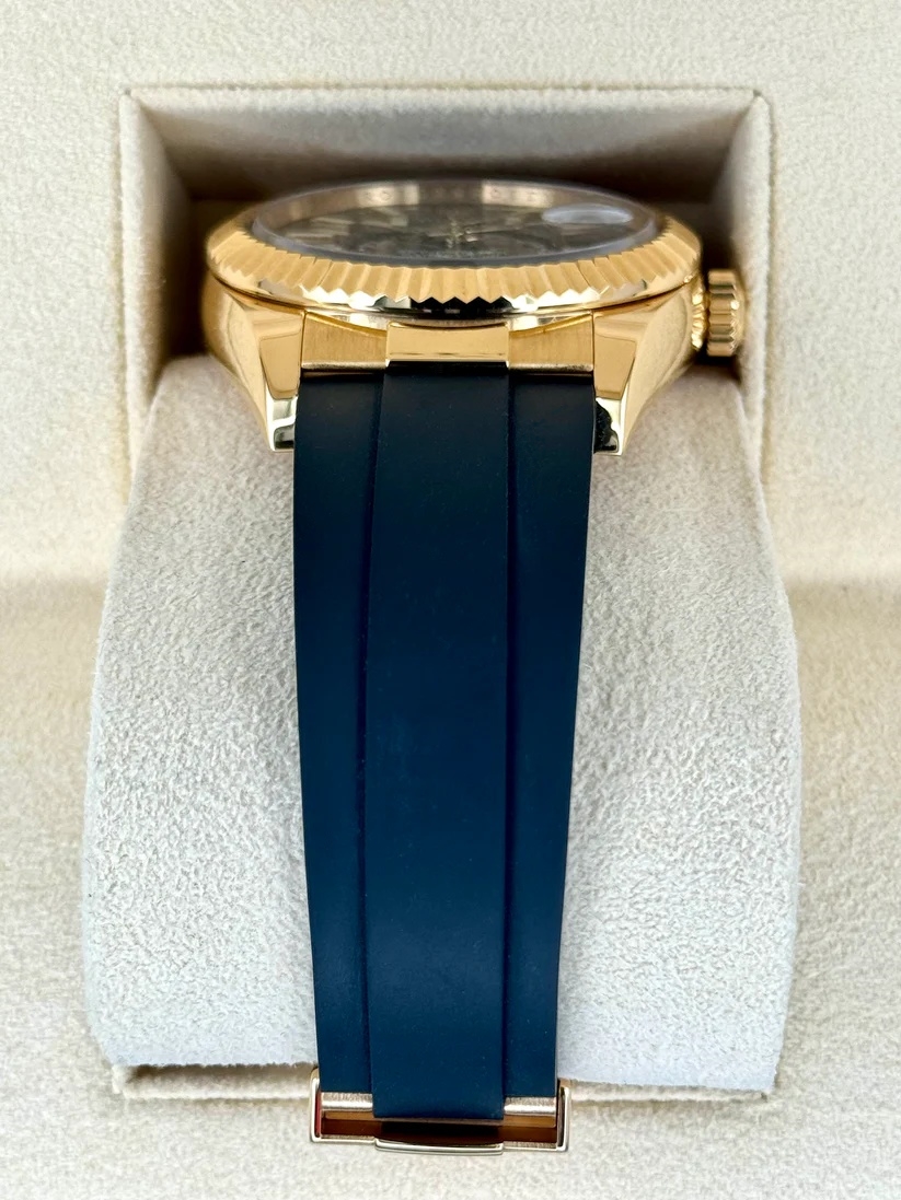 [Super Clone]RLX  Sky-Dweller 42mm Yellow Gold Black Dial Oysterflex - 336238