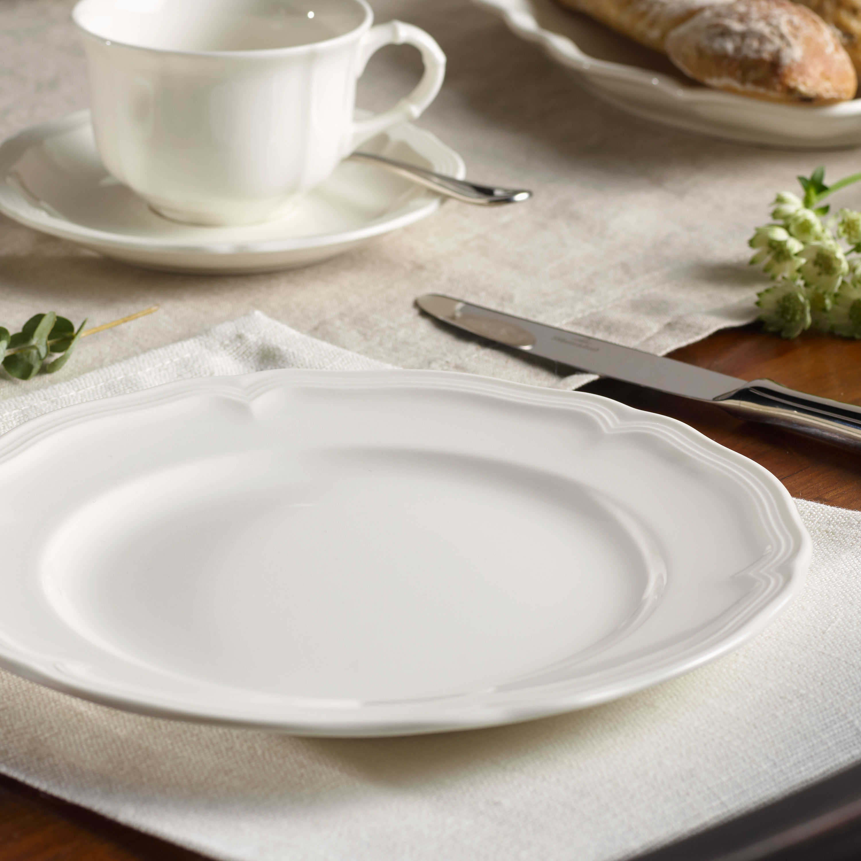 Manoir Salad/ Dessert Plate - White, 8.2'', Premium Porcelain
