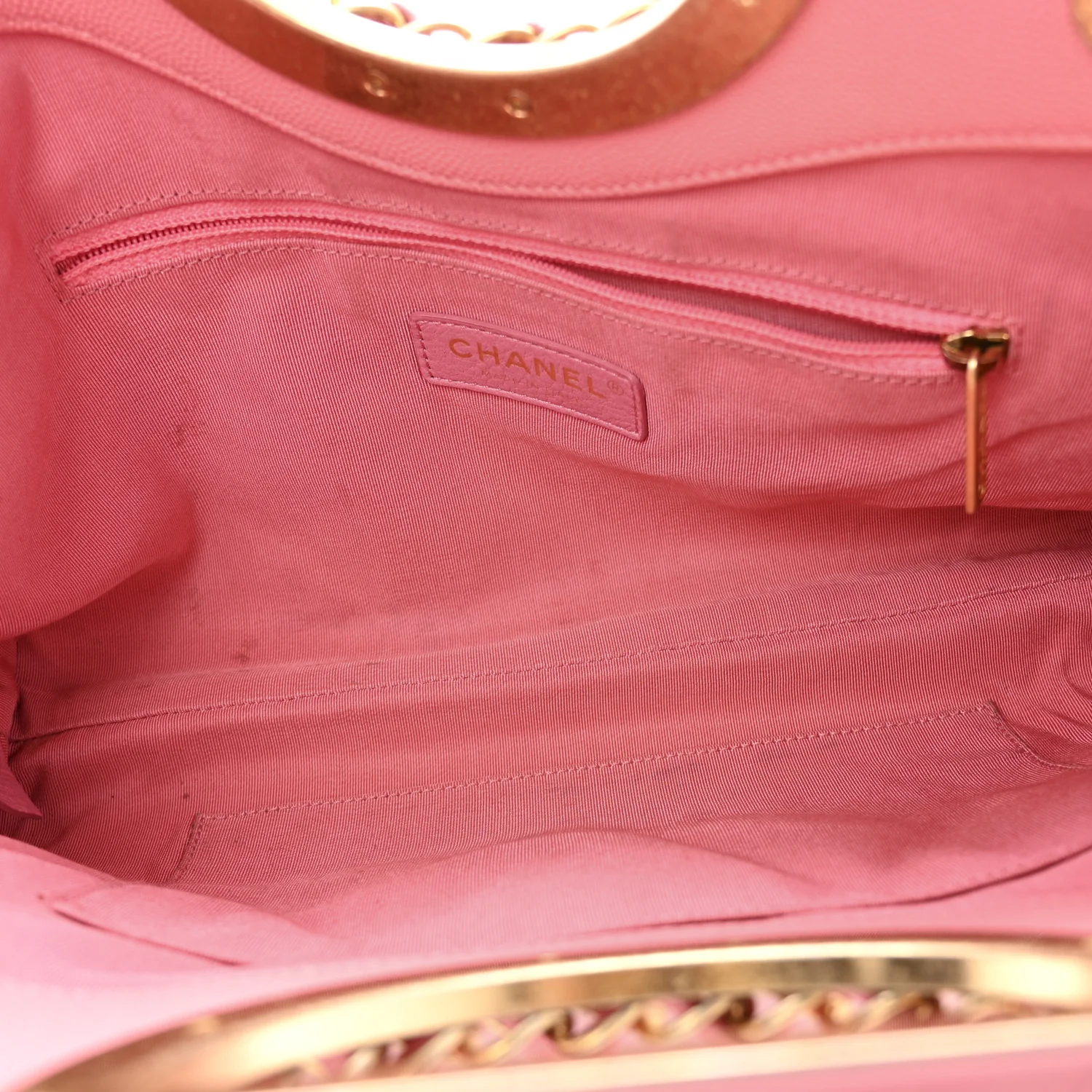 Caviar Quilted A Real Catch Clutch Pink