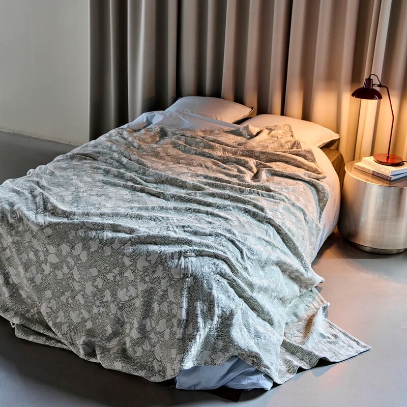 Mori sengeteppe i bomull 250x250 cm off-white/khaki